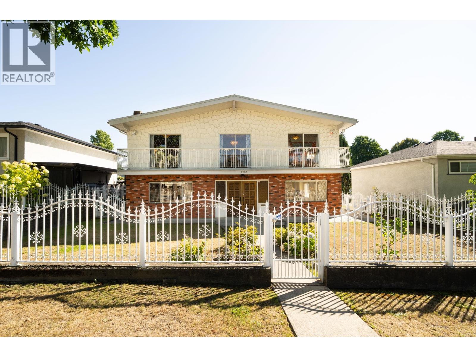 4264 Parker Street Property Photo 1