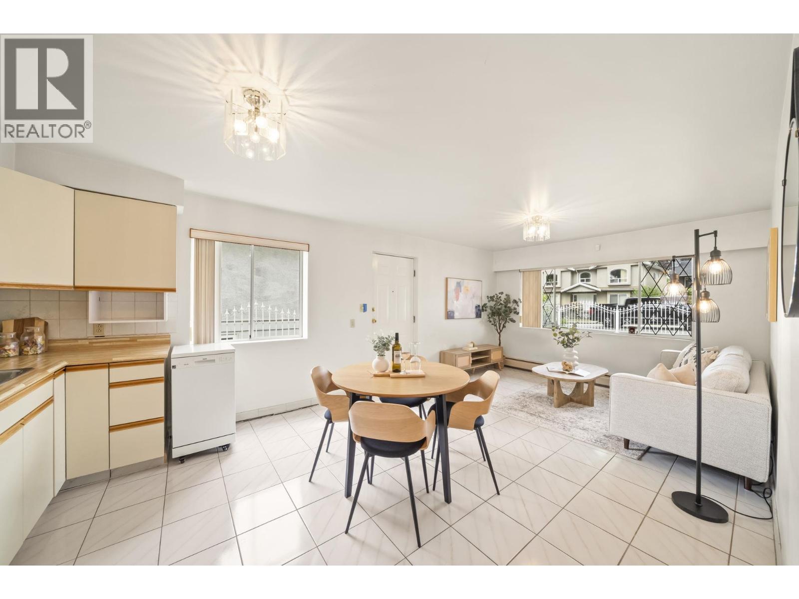 4264 Parker Street Property Photo 12