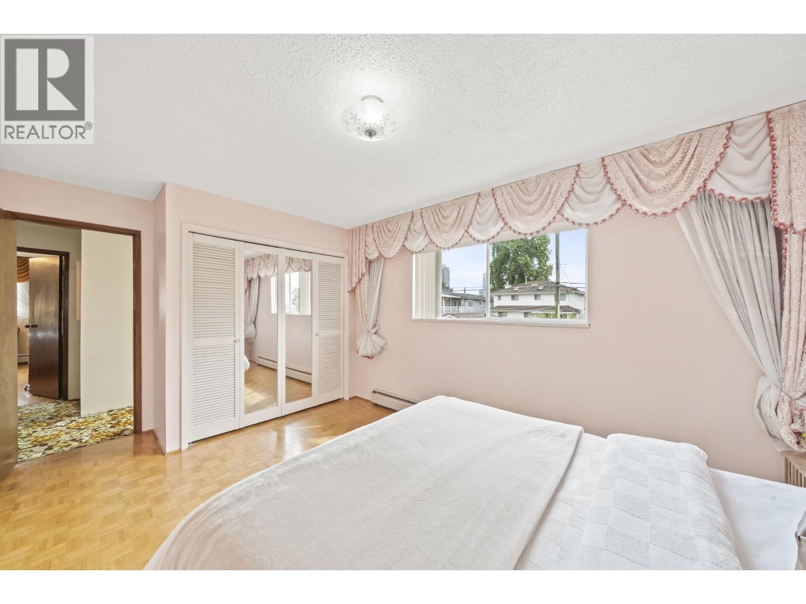 4264 Parker Street Property Photo 34