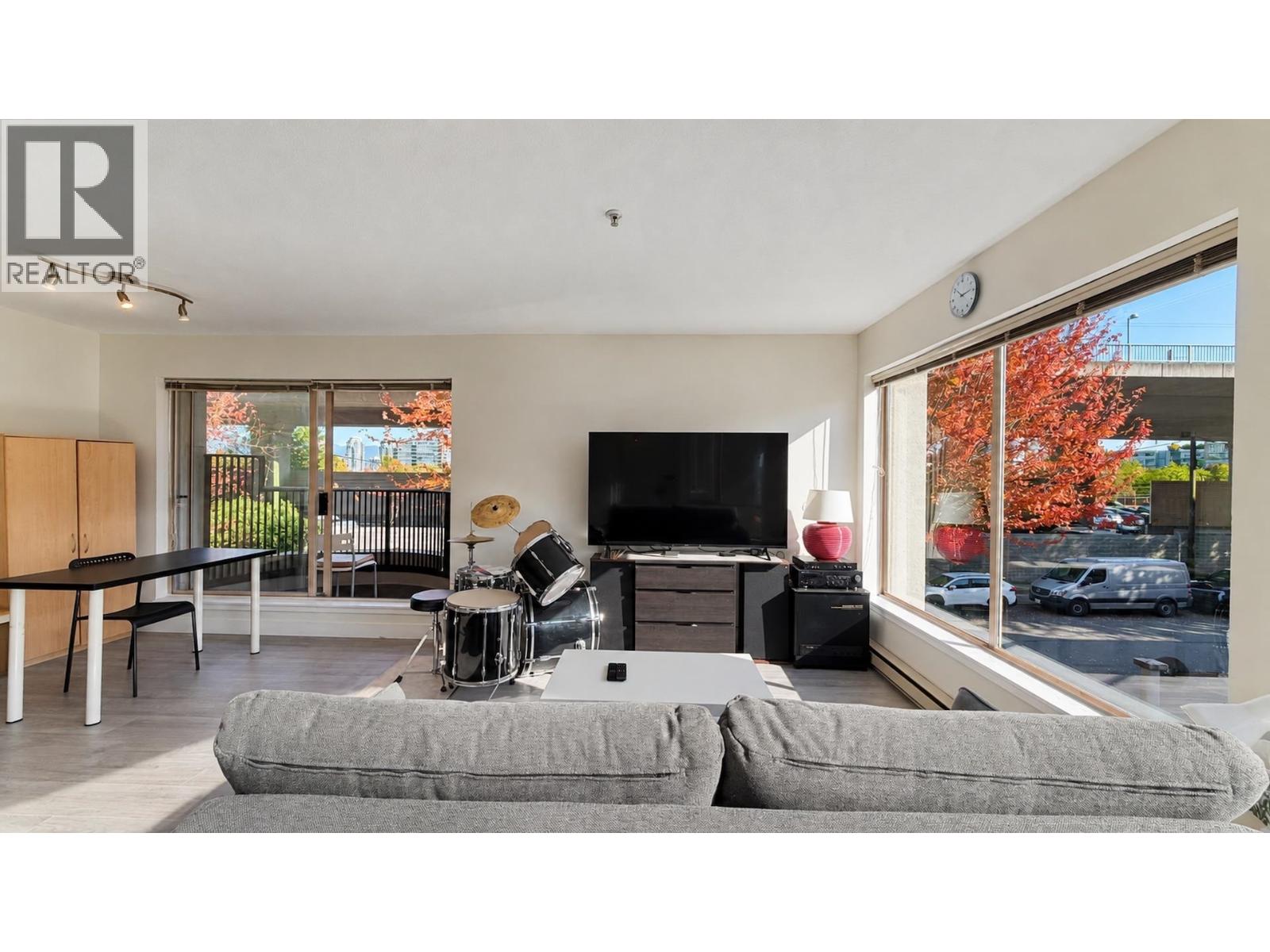 306 1859 Spyglass Place Property Photo 8