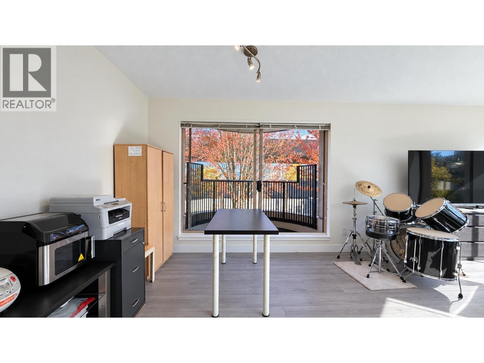 306 1859 Spyglass Place Property Photo 9