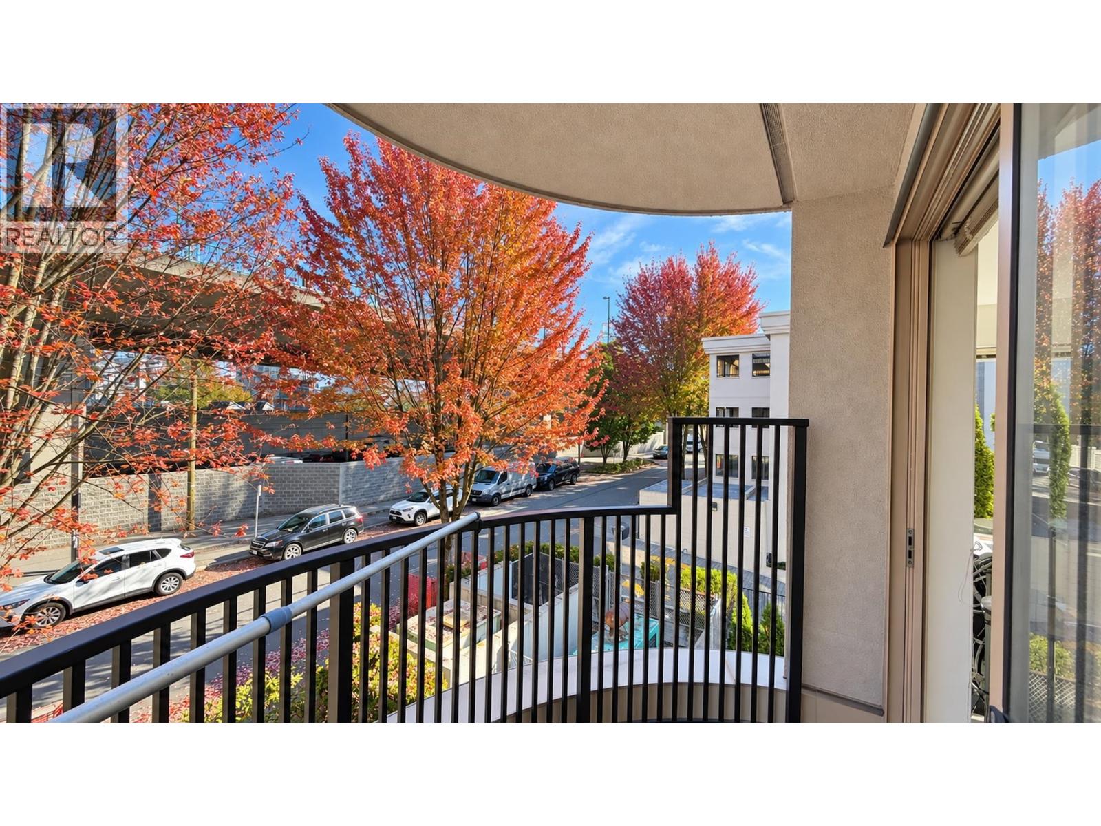 306 1859 Spyglass Place Property Photo 15