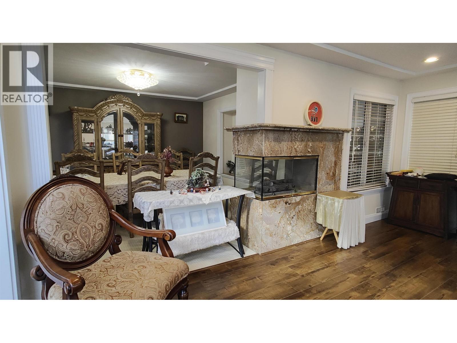 8675 Armstrong Avenue Property Photo 11