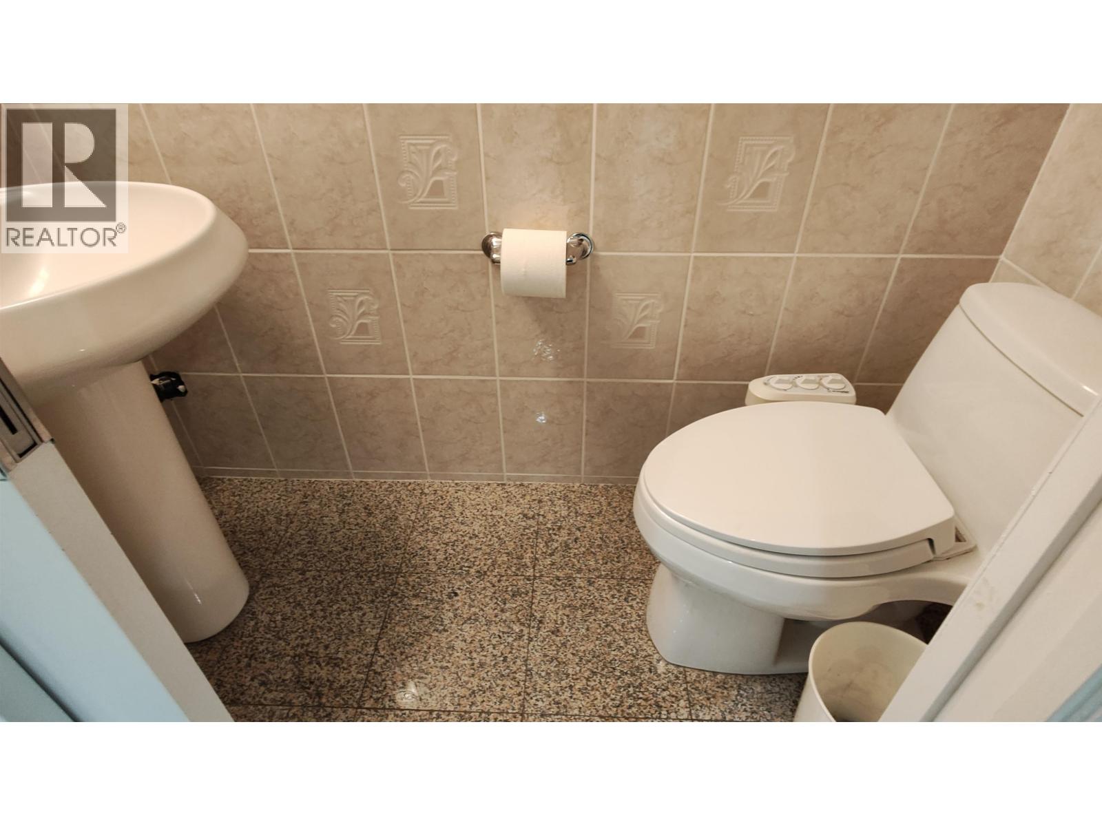 8675 Armstrong Avenue Property Photo 34