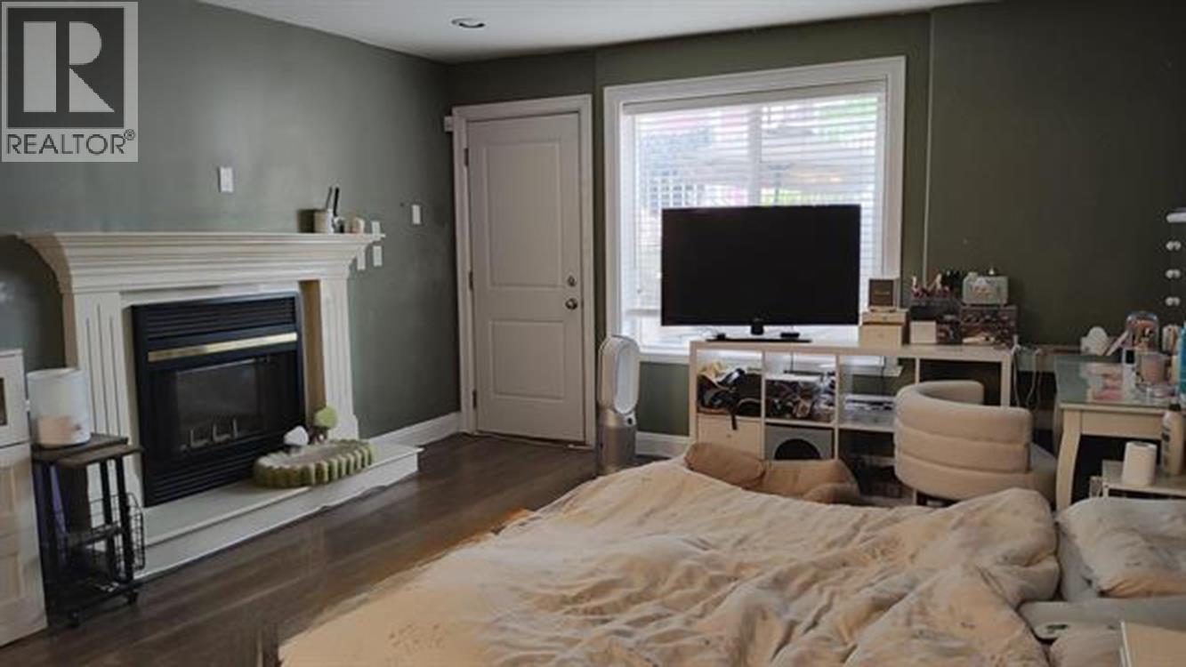 8675 Armstrong Avenue Property Photo 36