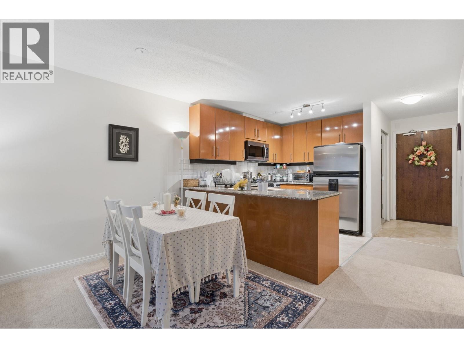 607 188 E Esplanade Property Photo 12