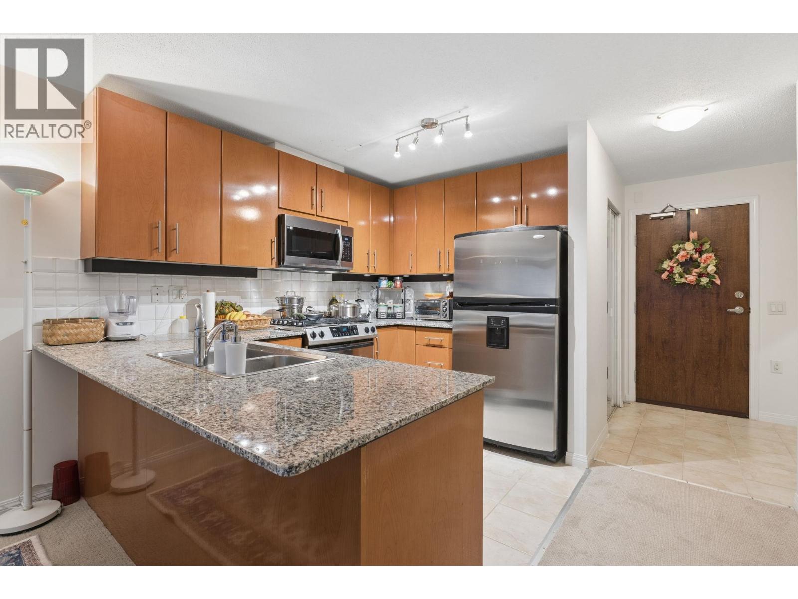 607 188 E Esplanade Property Photo 15