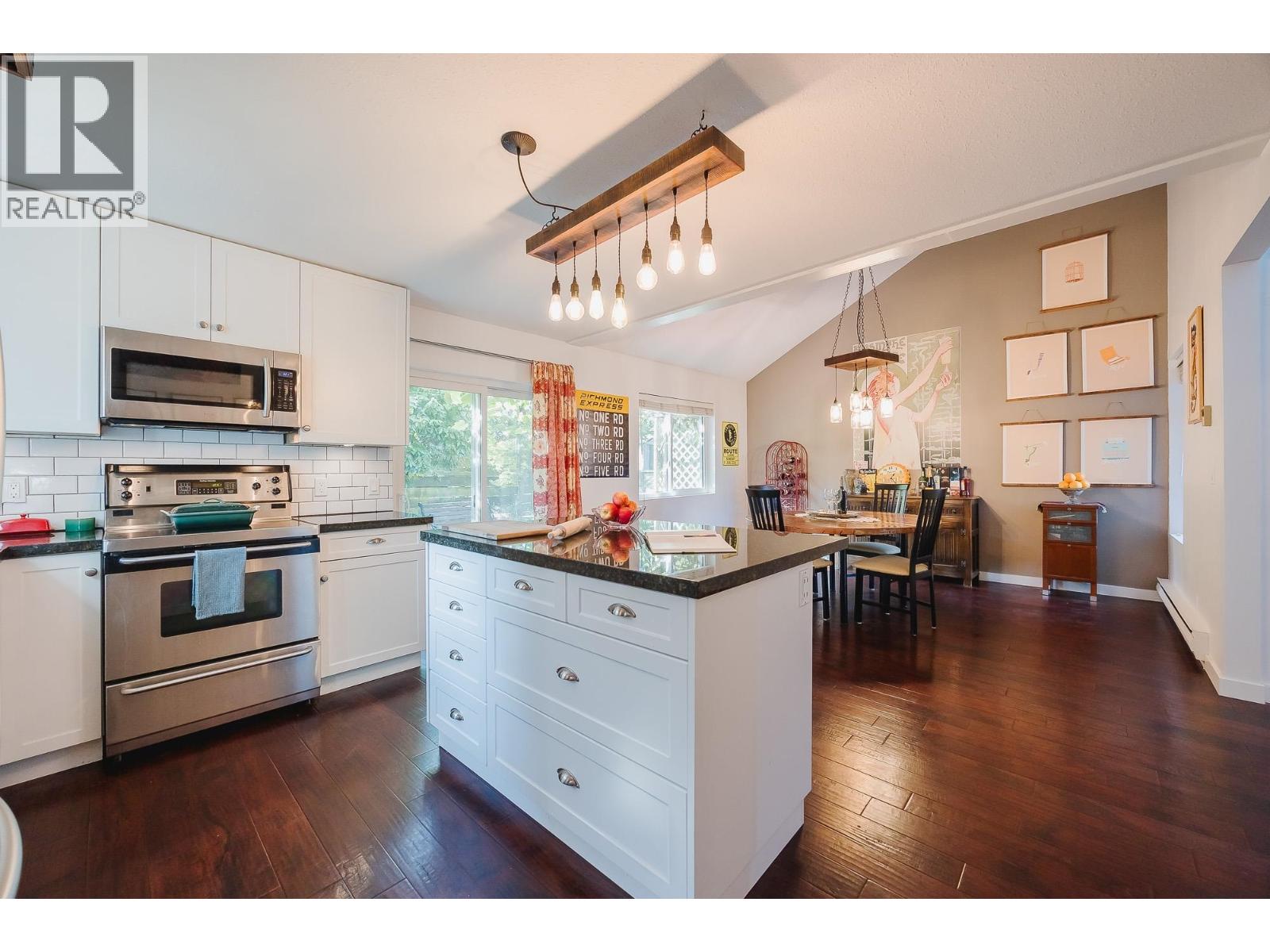 37 6245 Sheridan Road Property Photo 11