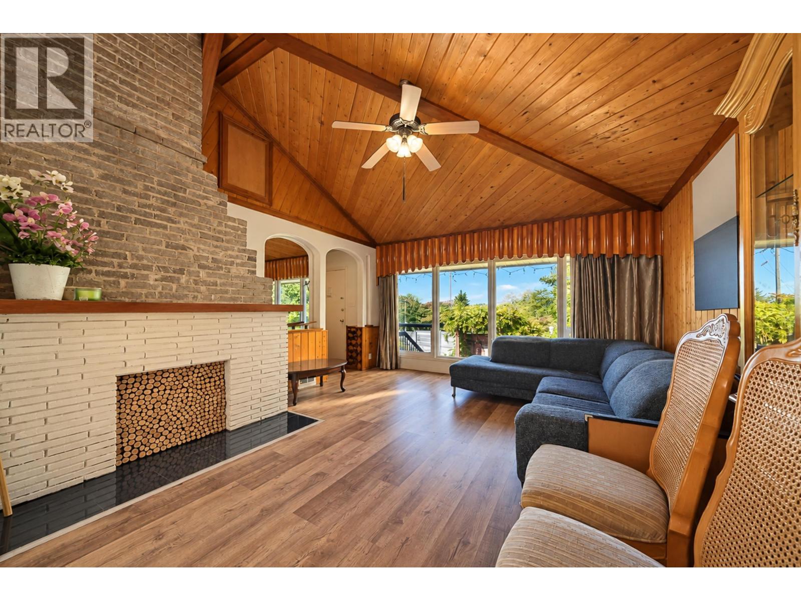 7288 Inlet Drive Property Photo 12