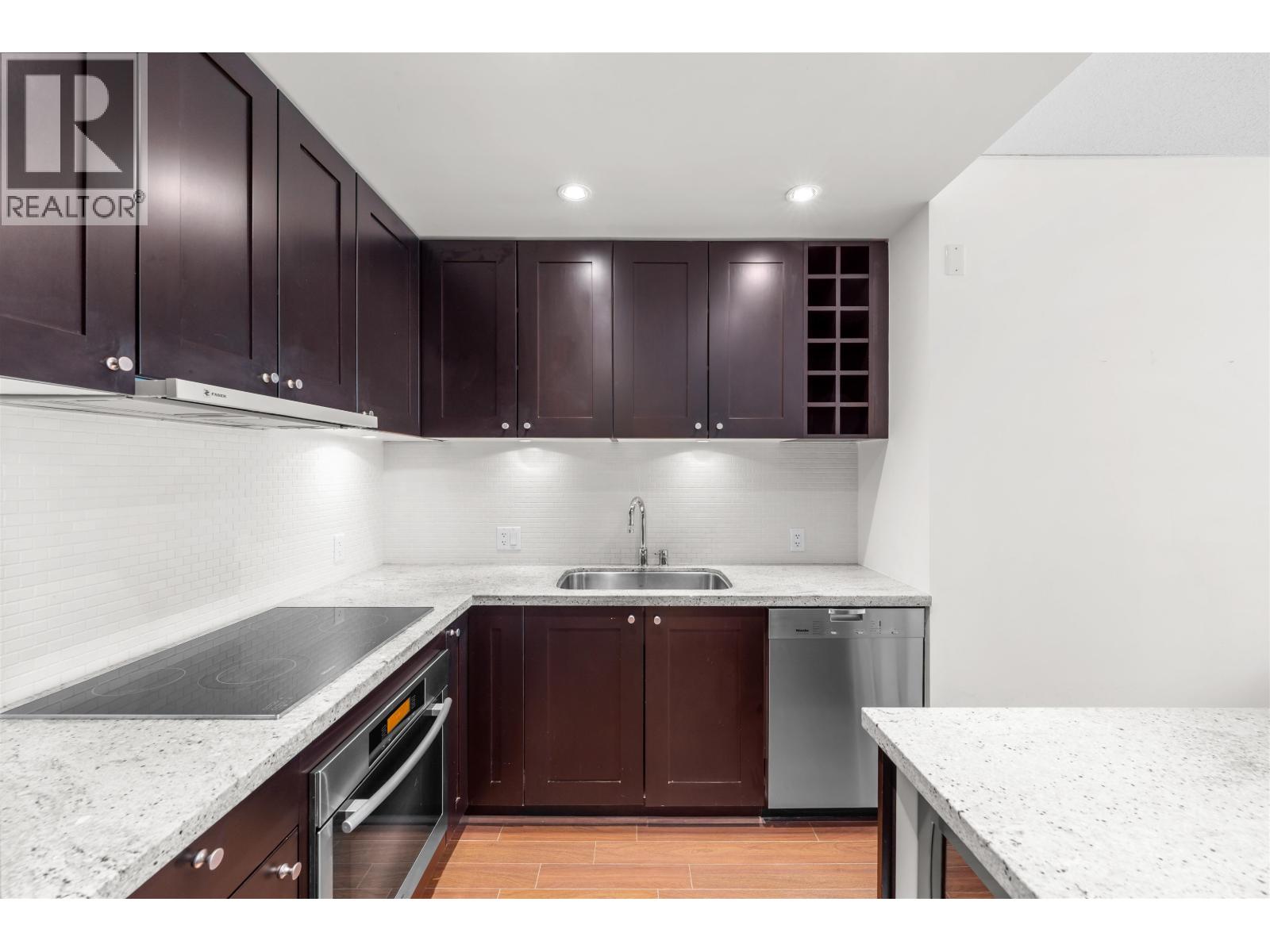 808 821 Cambie Street Property Photo 7