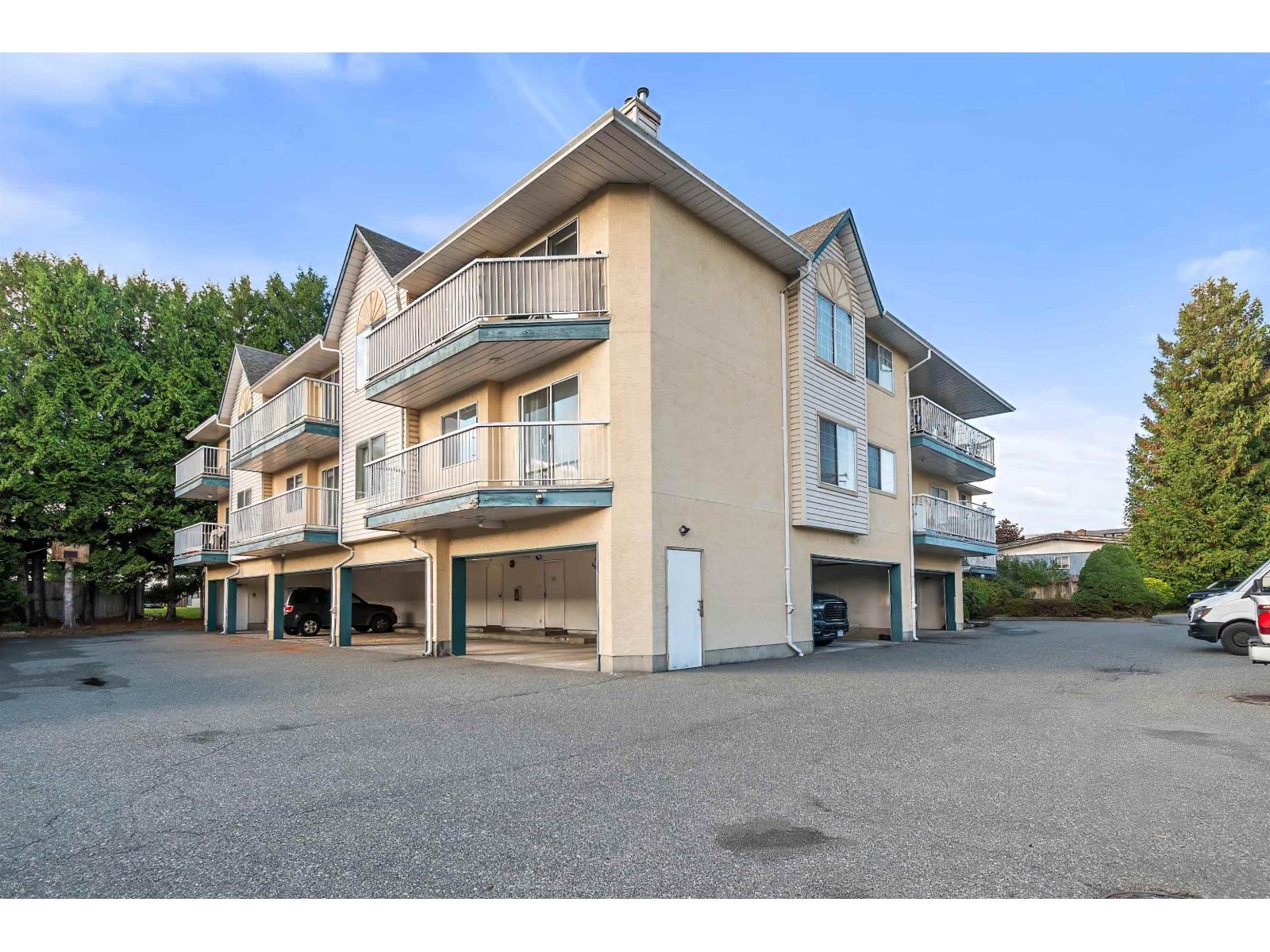 209 2567 Victoria Street Property Photo 5
