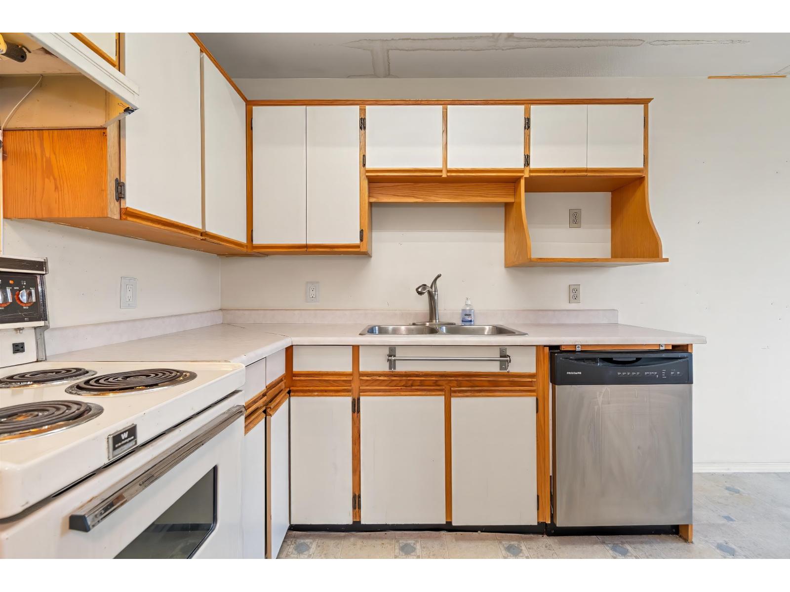 209 2567 Victoria Street Property Photo 16