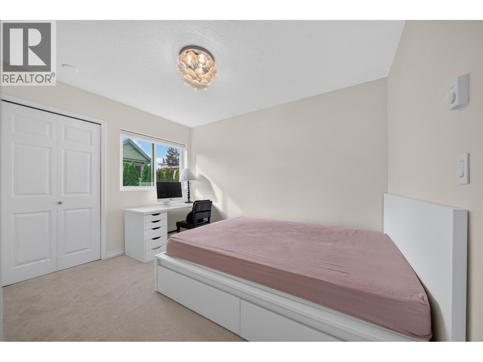 6 5111 Maple Road Property Photo 16