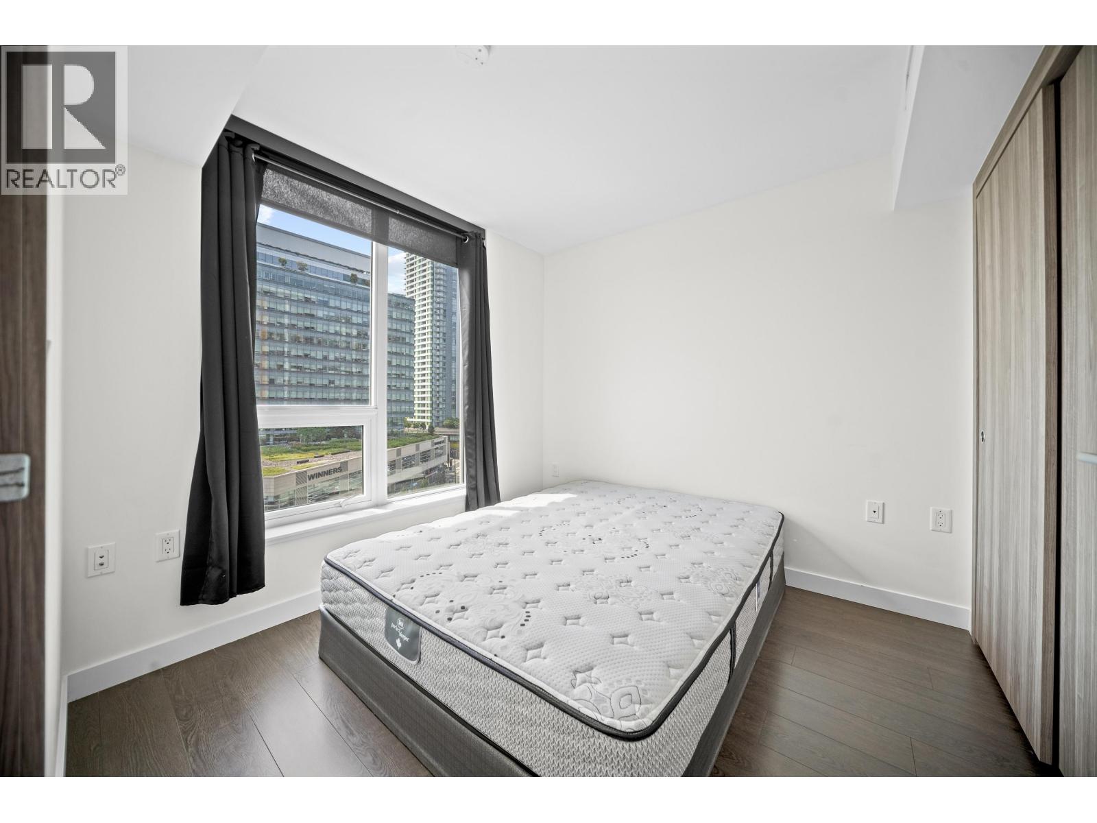 1107 433 Sw Marine Drive Property Photo 6