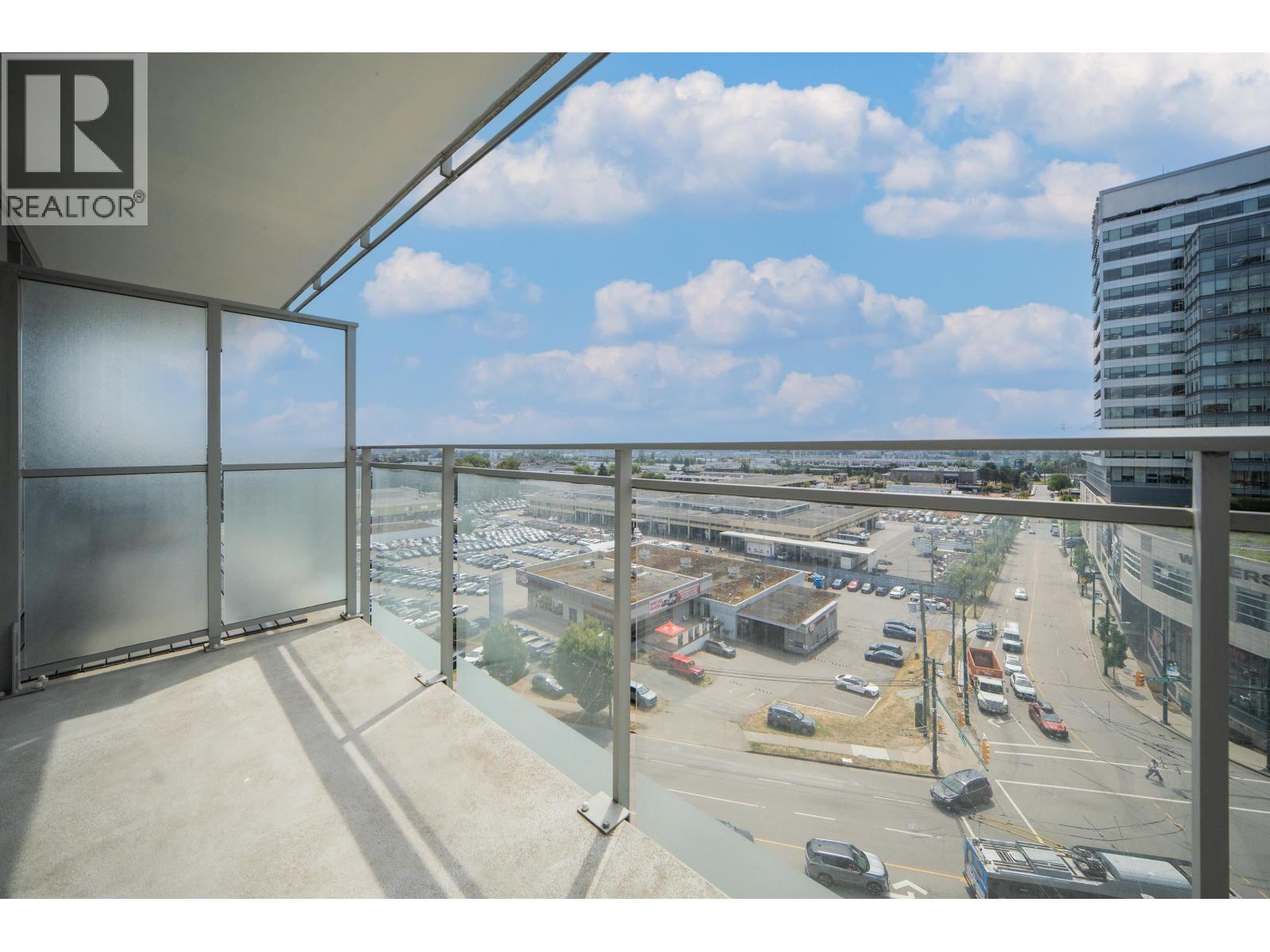 1107 433 Sw Marine Drive Property Photo 7