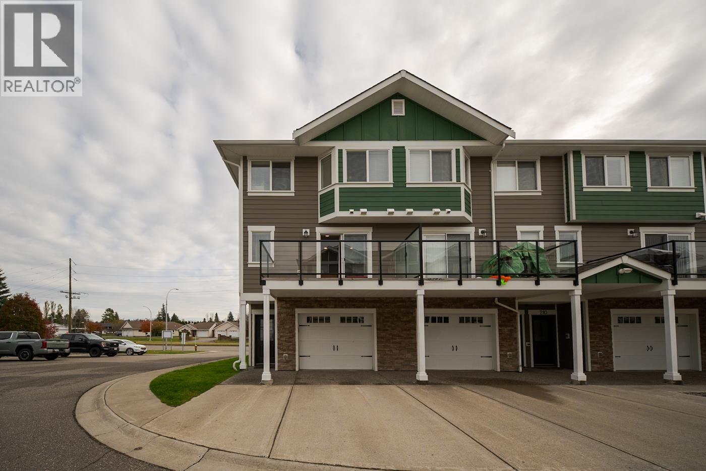 212 467 Tabor Boulevard Property Photo 1