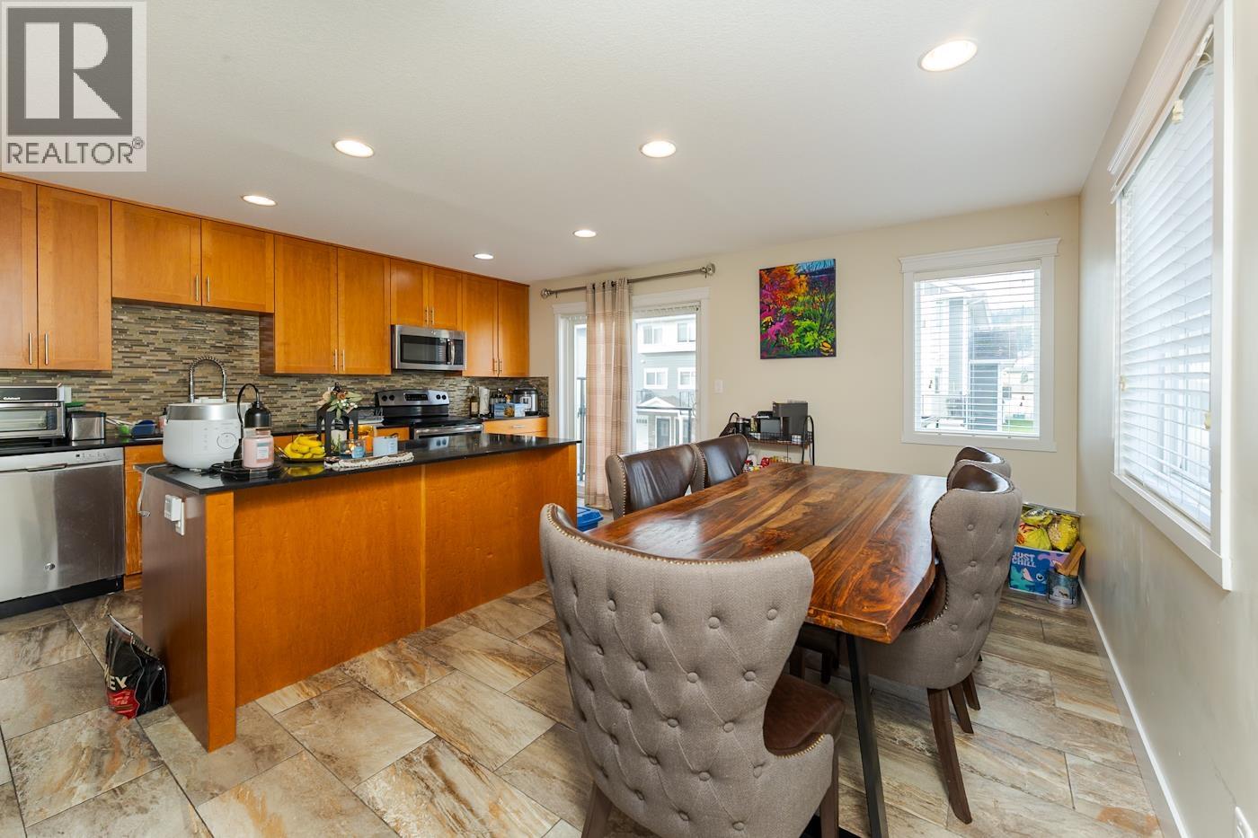 212 467 Tabor Boulevard Property Photo 17