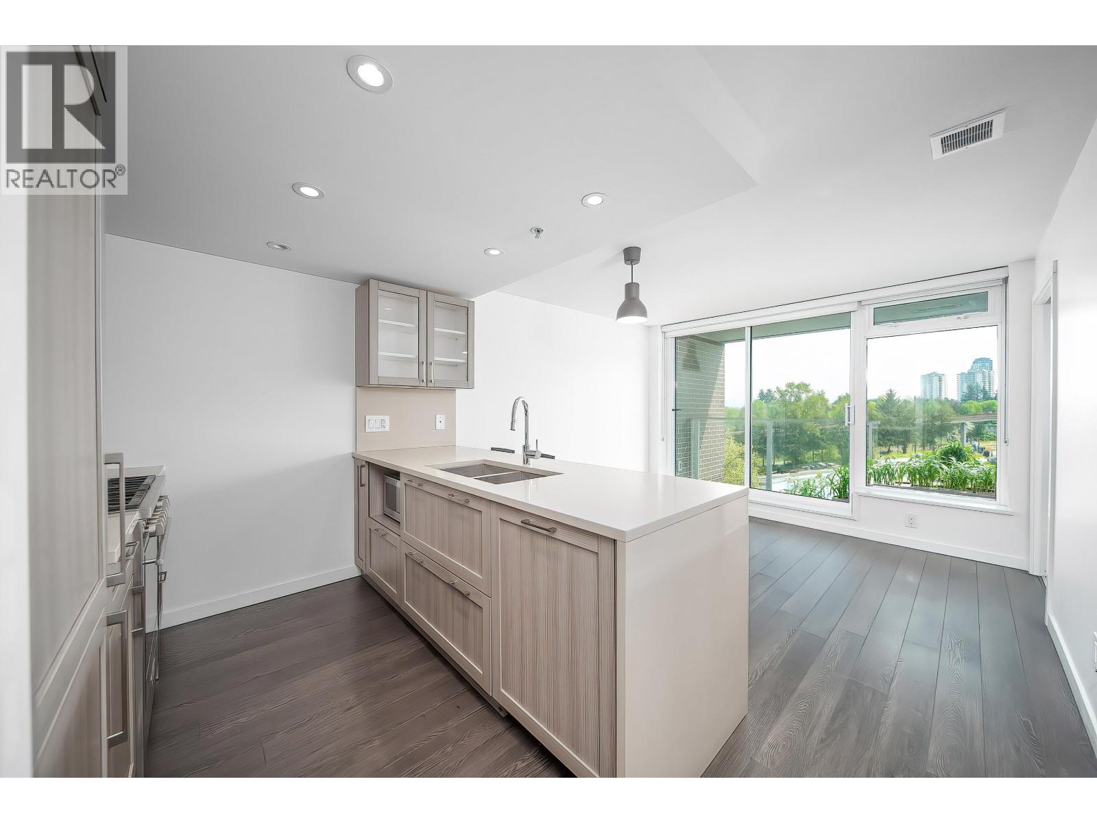 915 5665 Boundary Road Property Photo 2