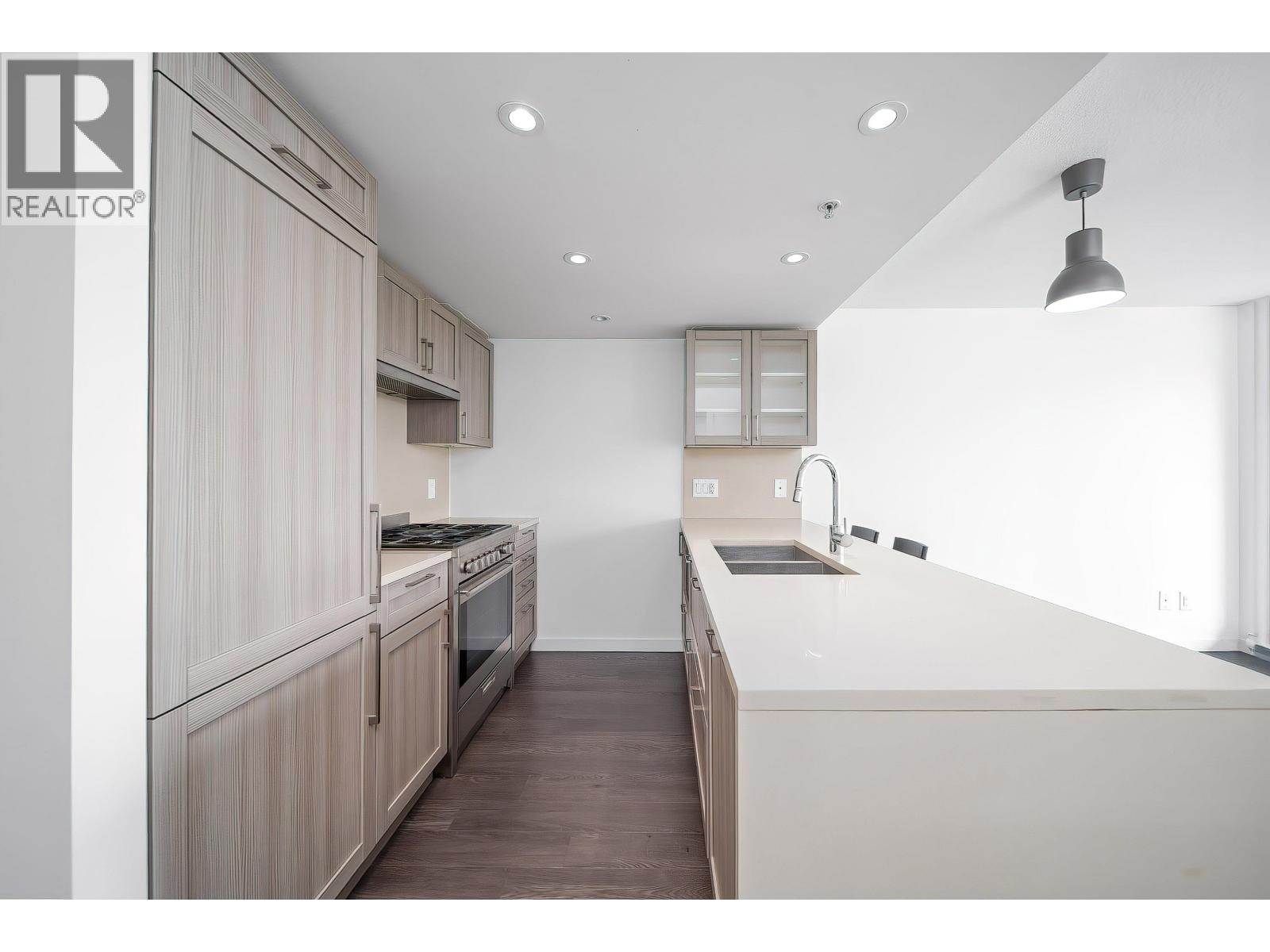 915 5665 Boundary Road Property Photo 3