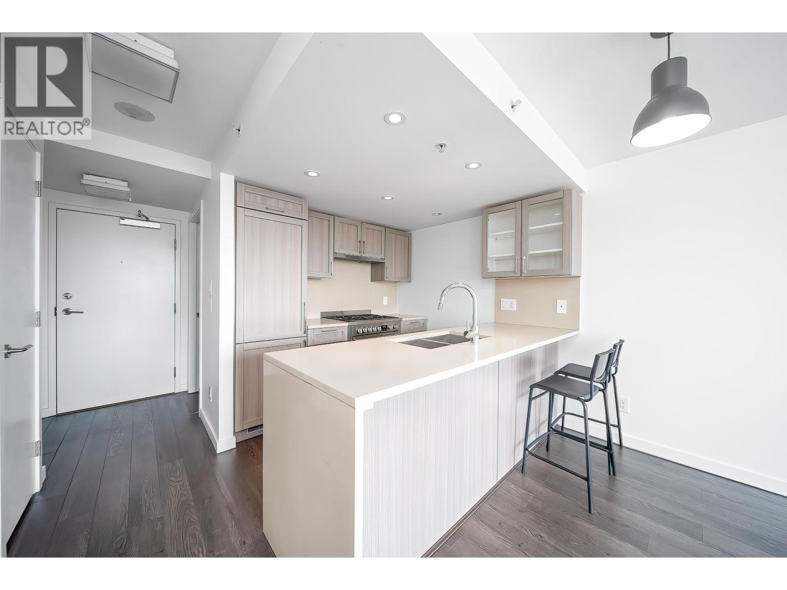 915 5665 Boundary Road Property Photo 4