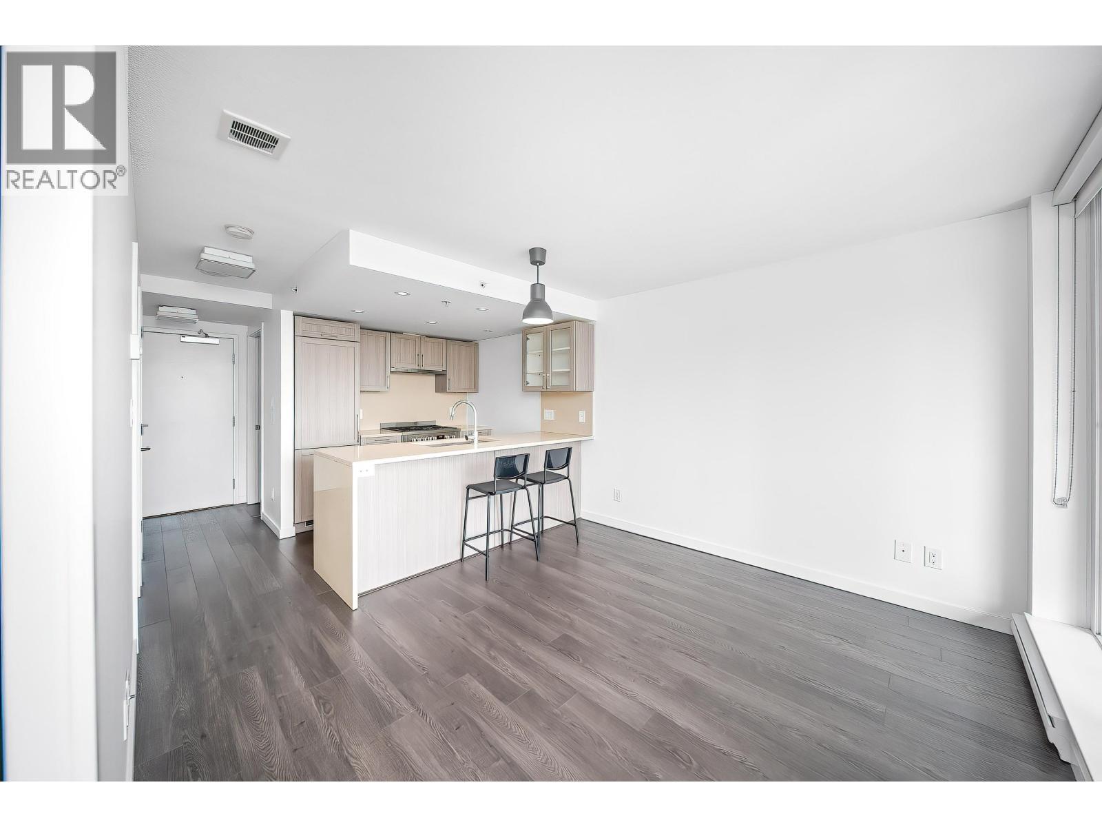 915 5665 Boundary Road Property Photo 8