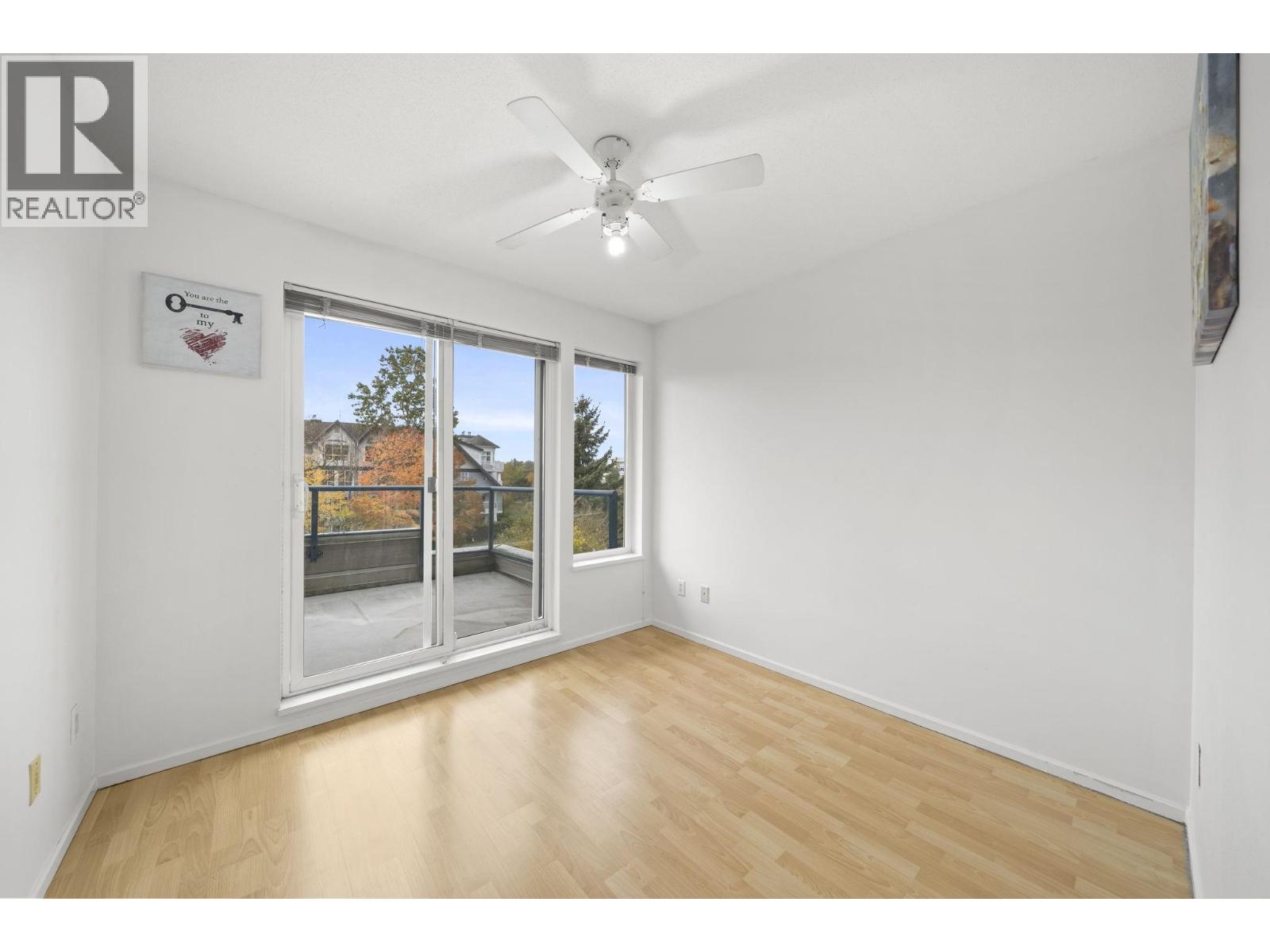 302 5800 Andrews Road Property Photo 19