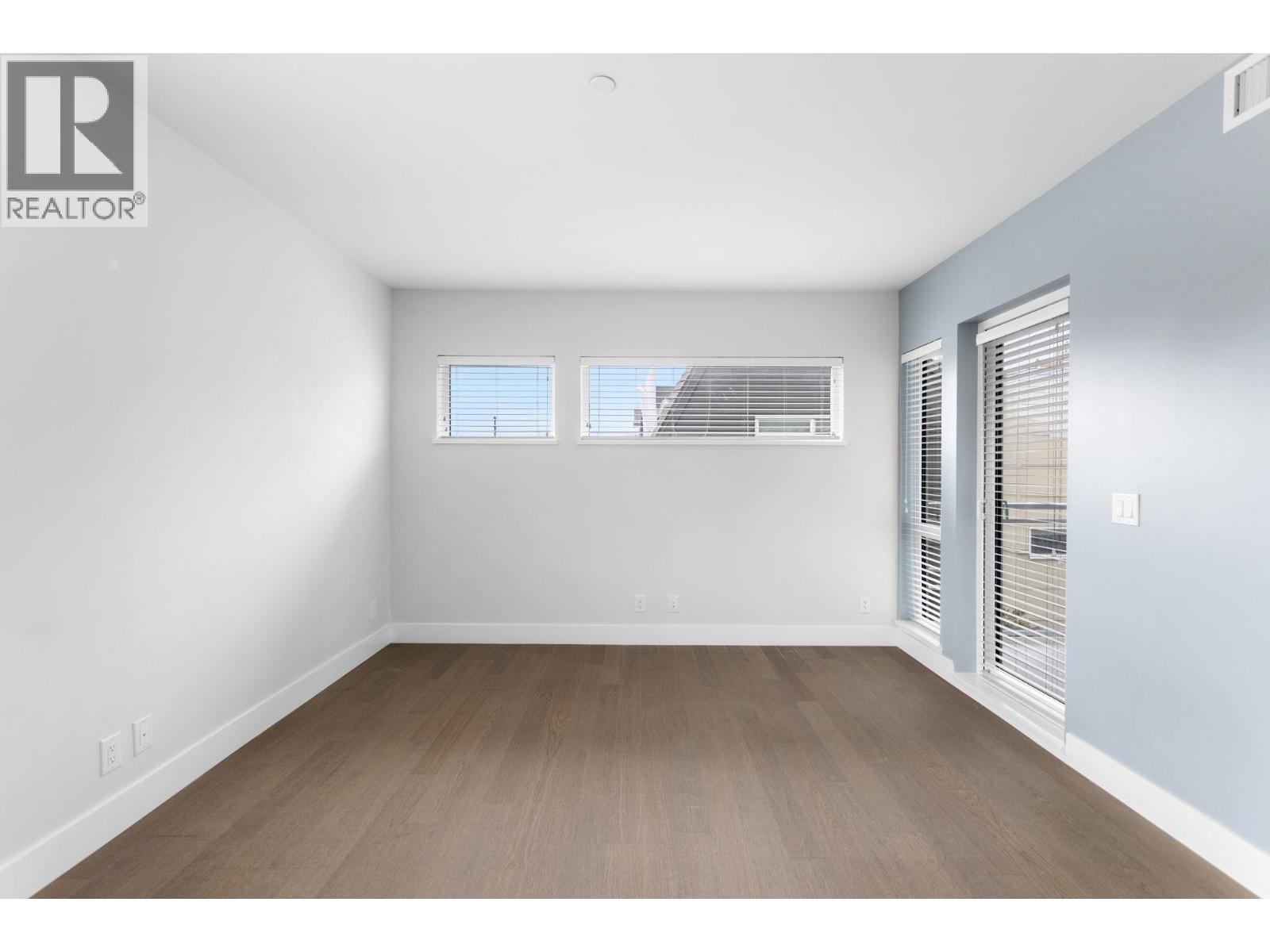 306 22226 Brown Avenue Property Photo 5