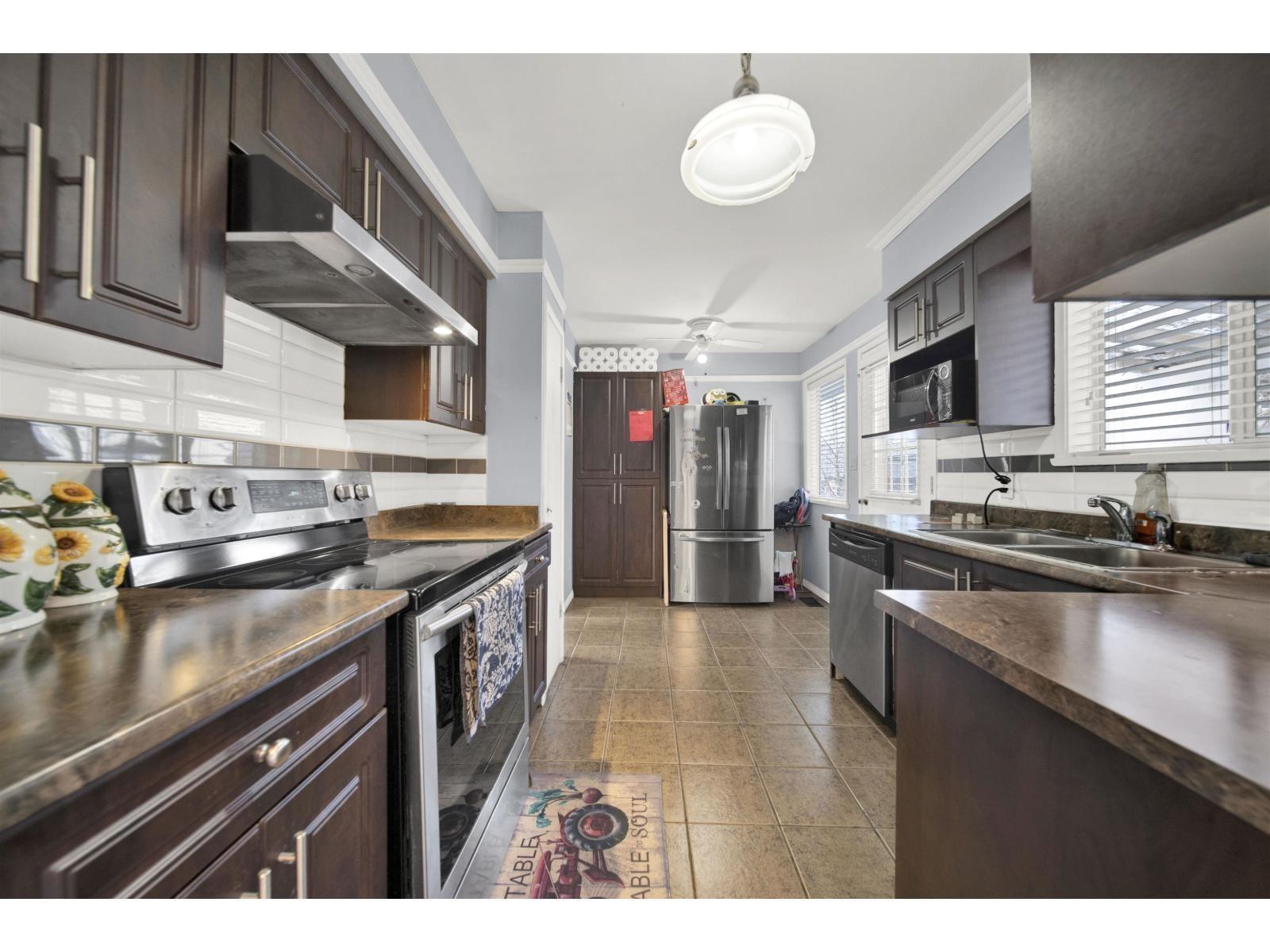 12627 58 Avenue Property Photo 3