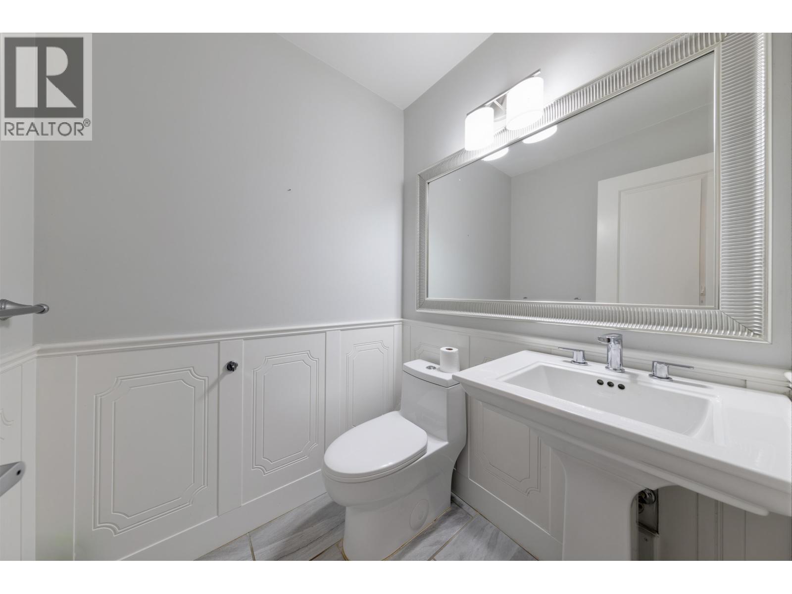44 7233 Heather Street Property Photo 8
