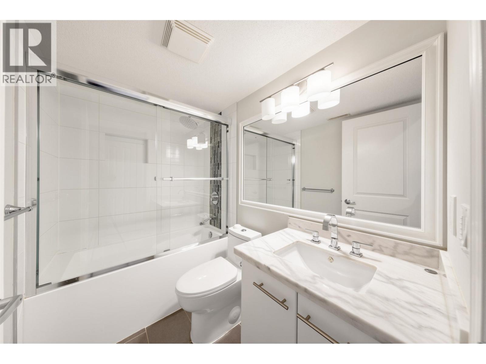 44 7233 Heather Street Property Photo 26