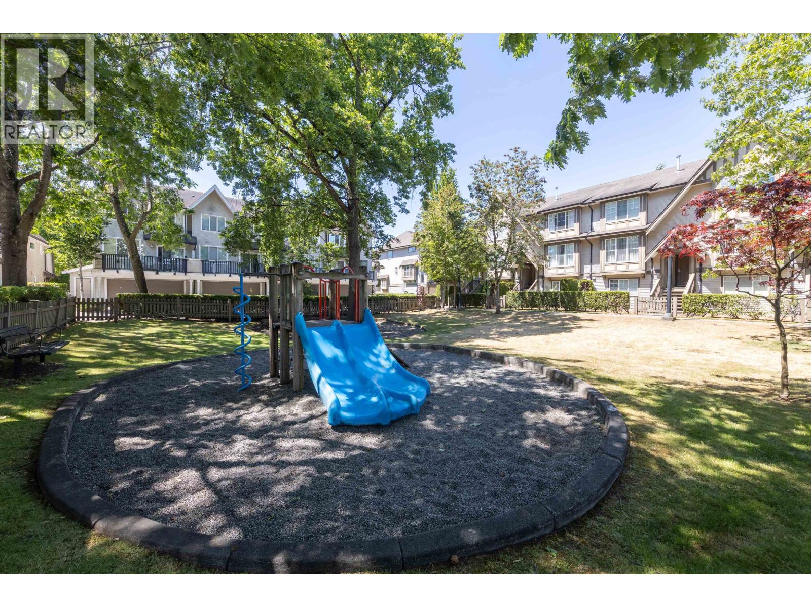 44 7233 Heather Street Property Photo 29