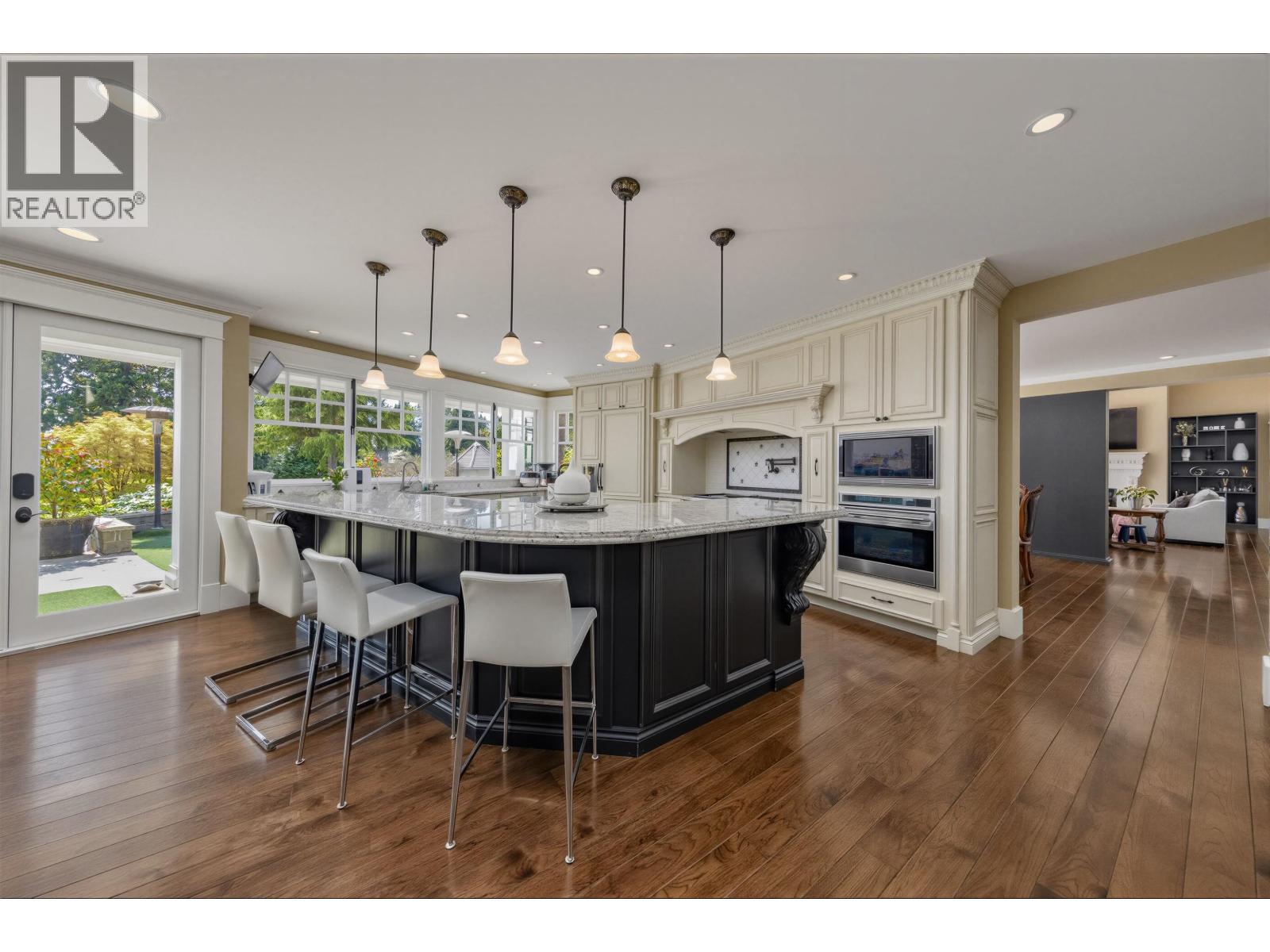 2956 Palmerston Avenue Property Photo 16