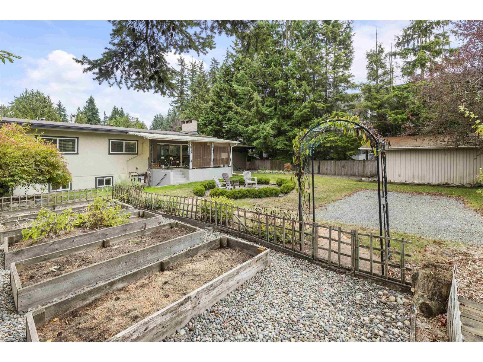 2509 Alderview Street Property Photo 34