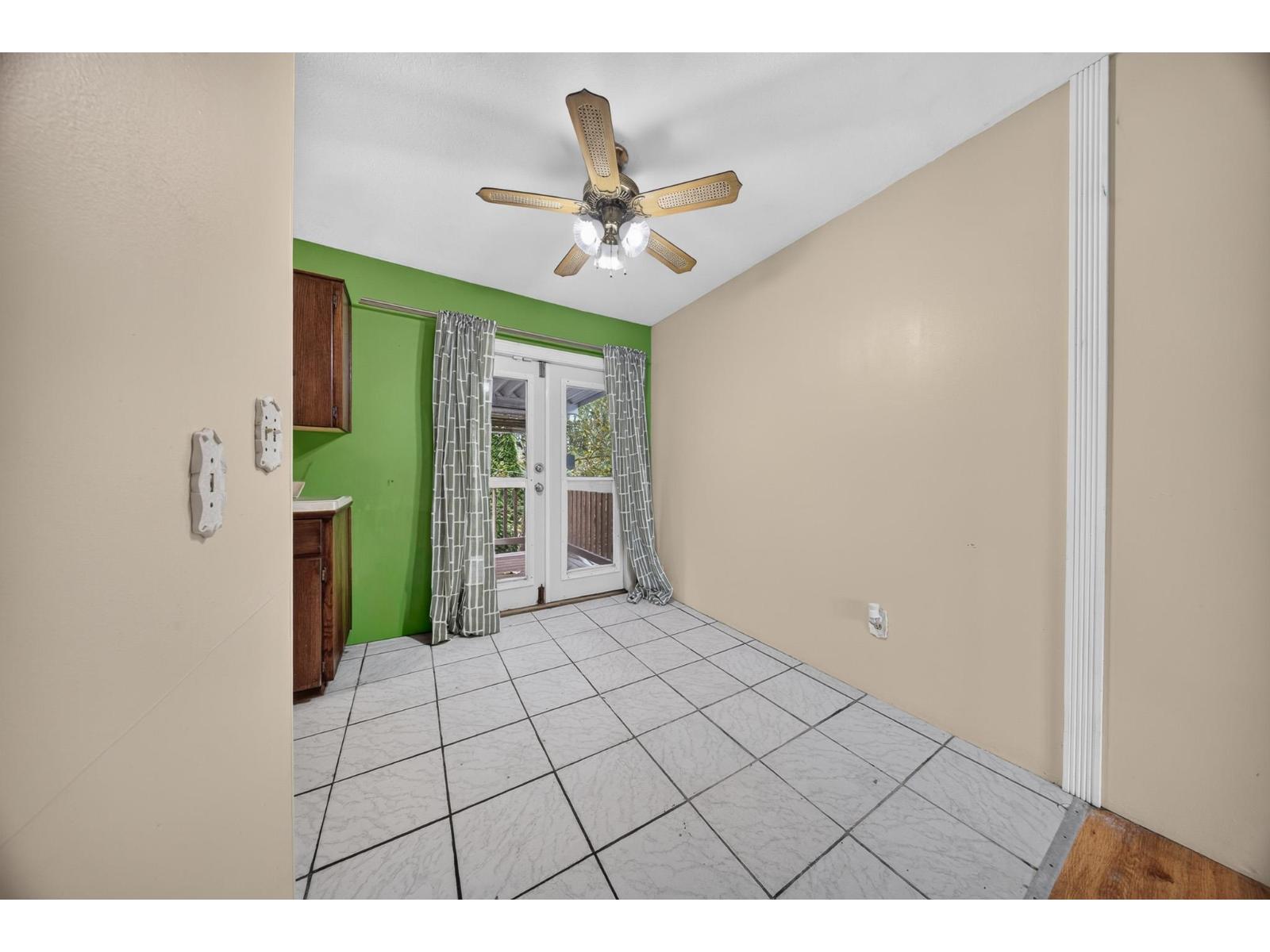 45320 Creekside Drive Property Photo 16