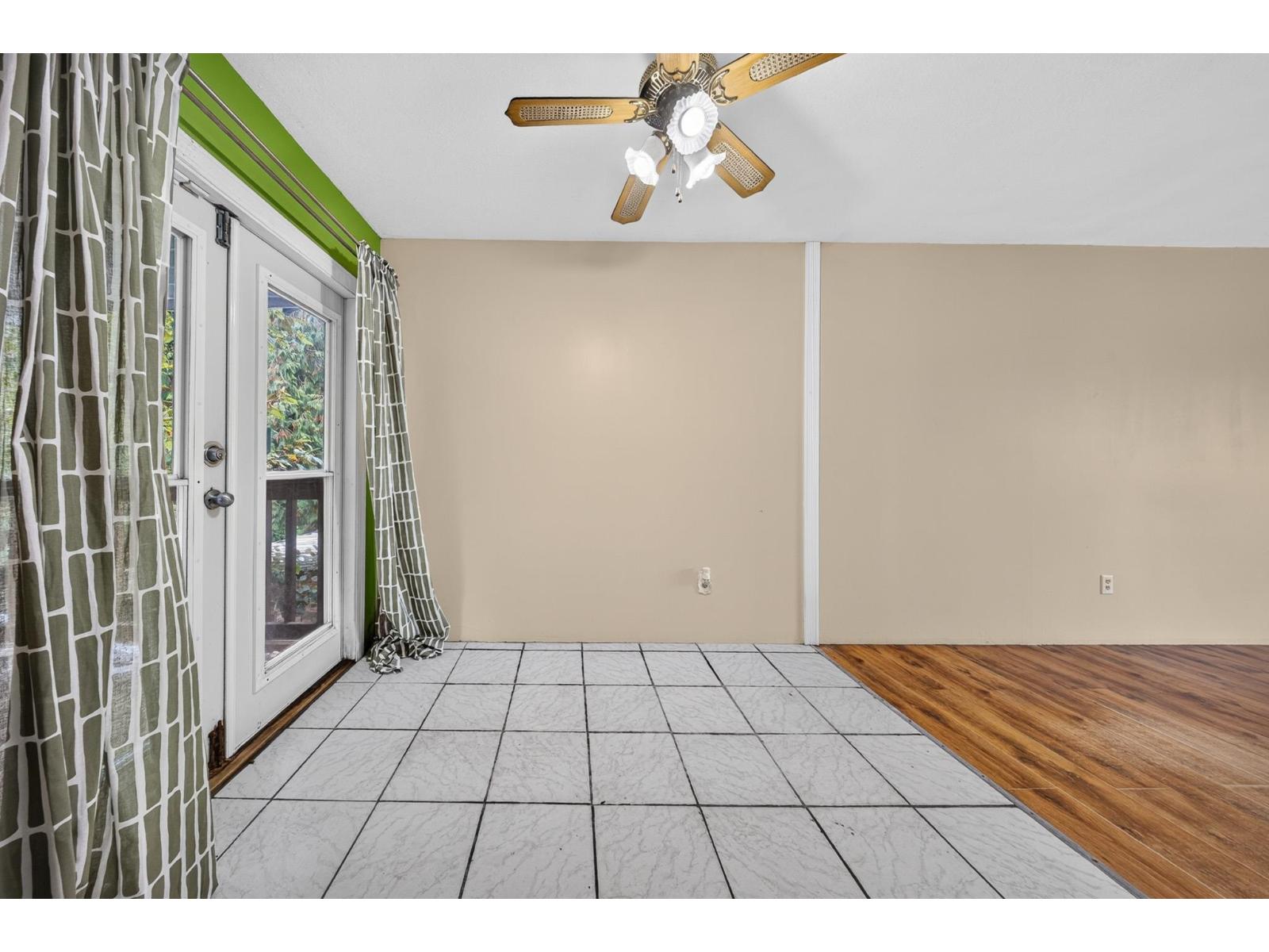 45320 Creekside Drive Property Photo 17
