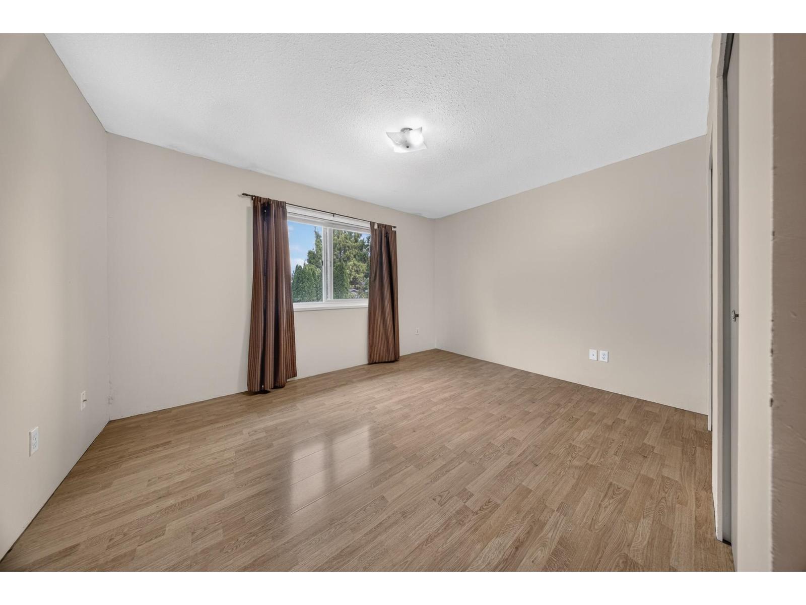 45320 Creekside Drive Property Photo 19