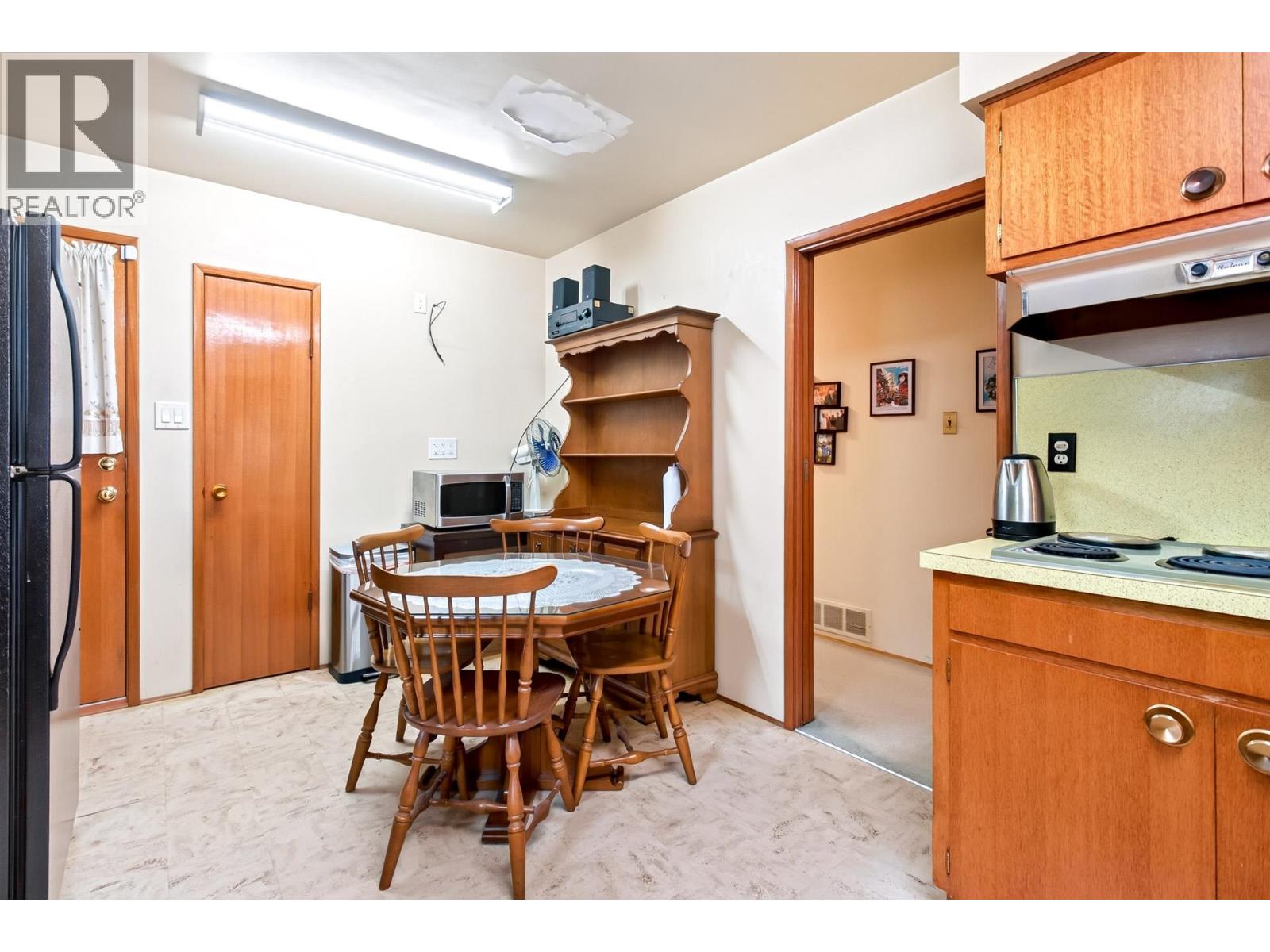 2175 Waverley Avenue Property Photo 17