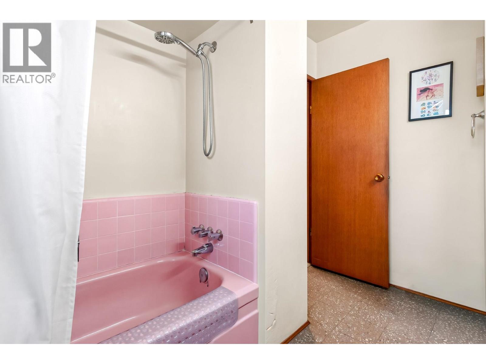 2175 Waverley Avenue Property Photo 22