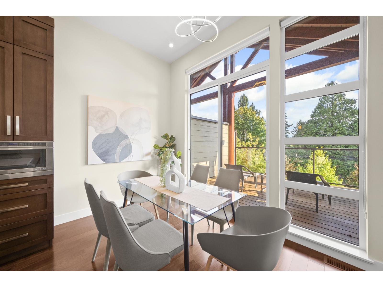 209 13585 16 Avenue Property Photo 12