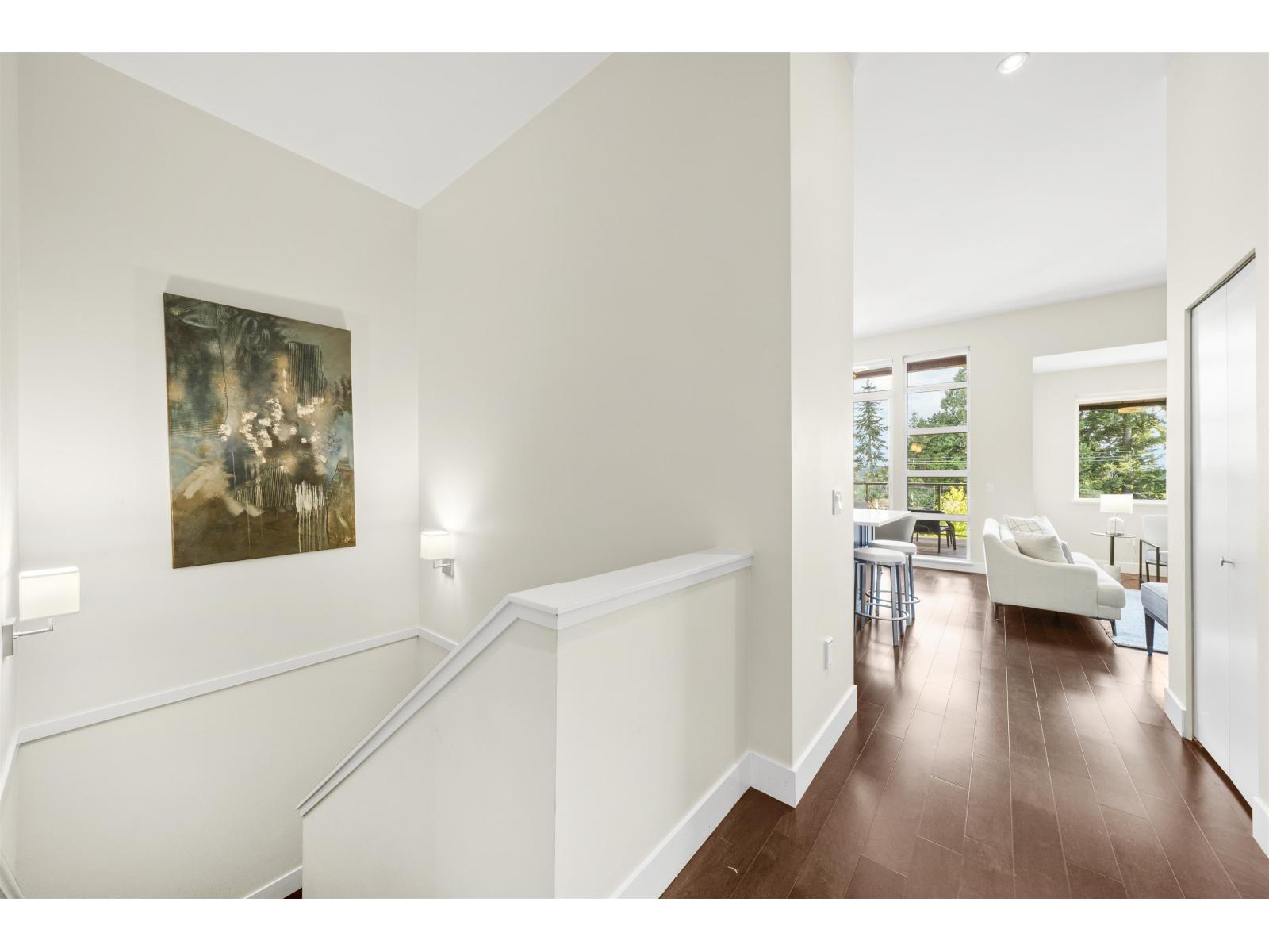 209 13585 16 Avenue Property Photo 16