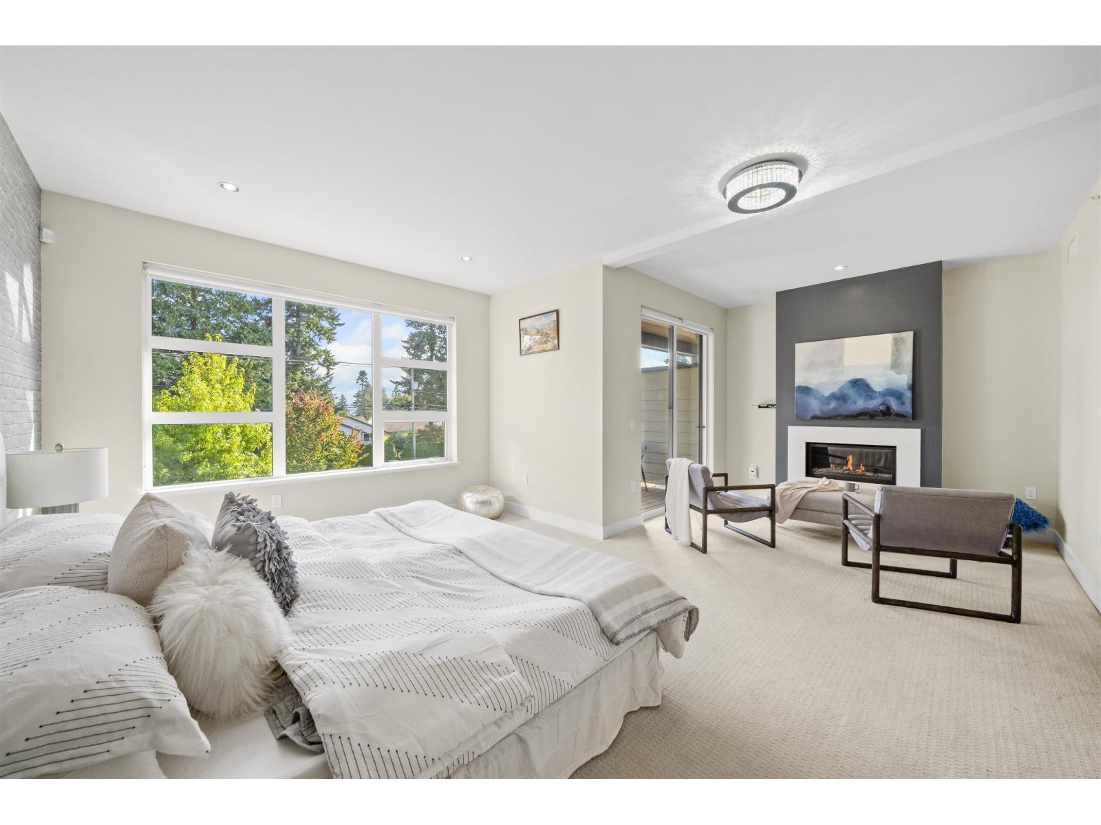 209 13585 16 Avenue Property Photo 19