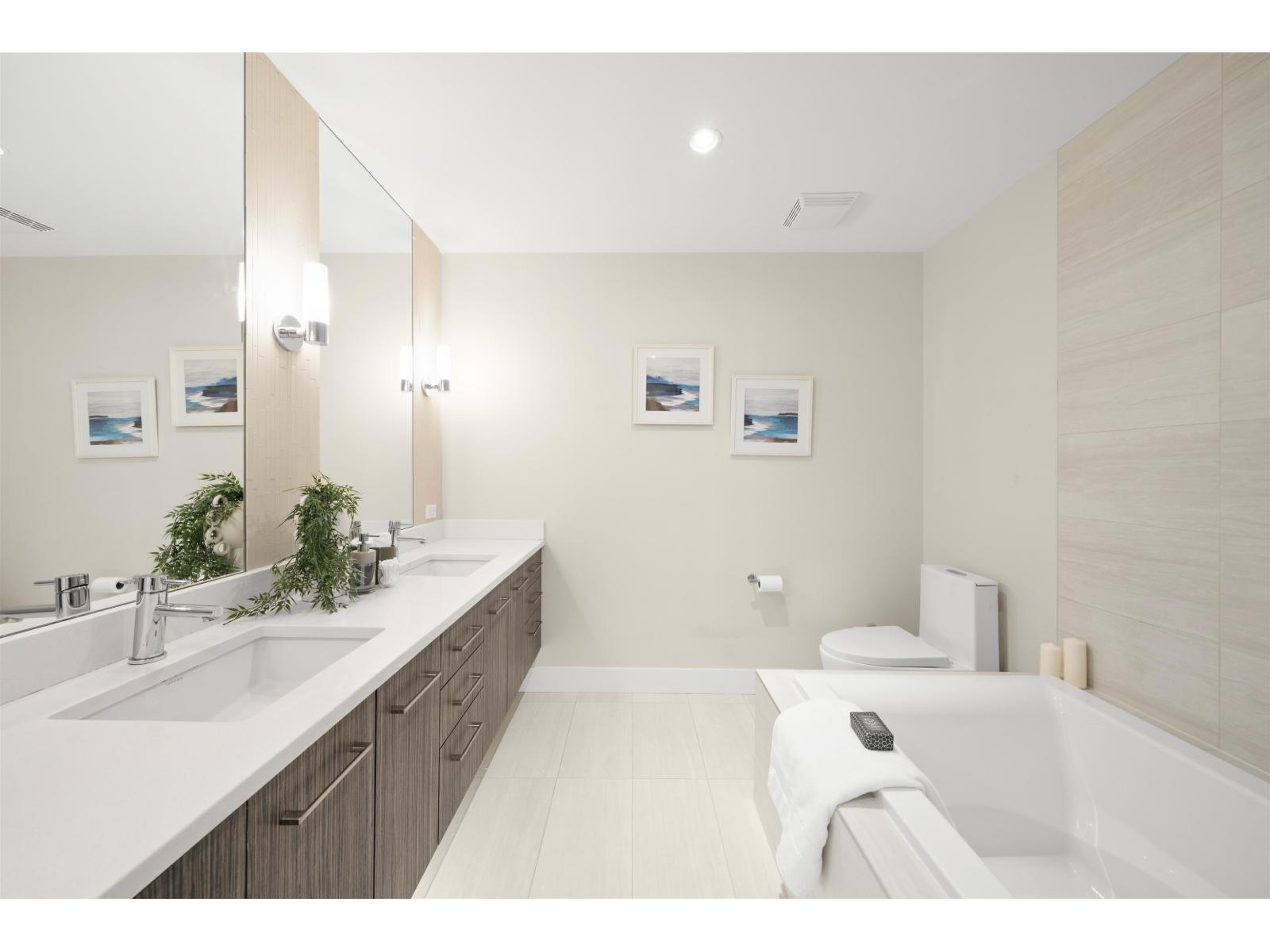 209 13585 16 Avenue Property Photo 23