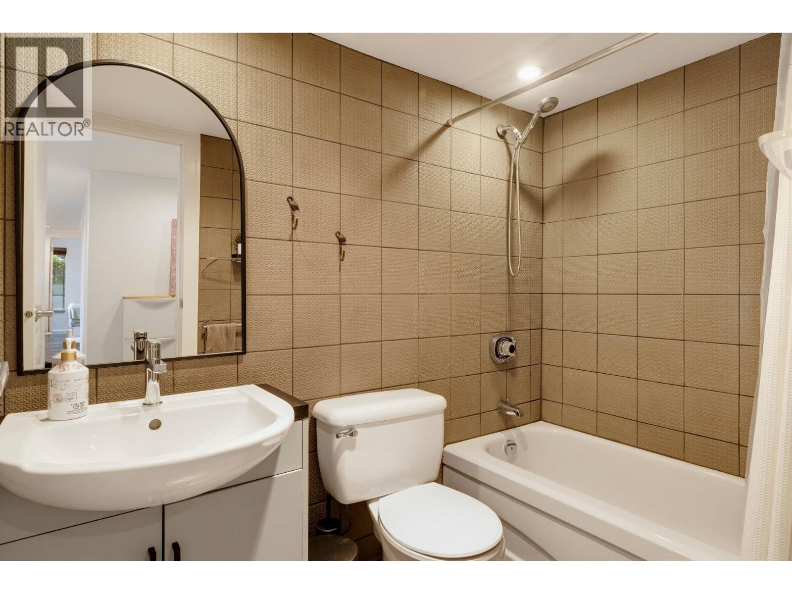 115 1890 W 6th Avenue Property Photo 27