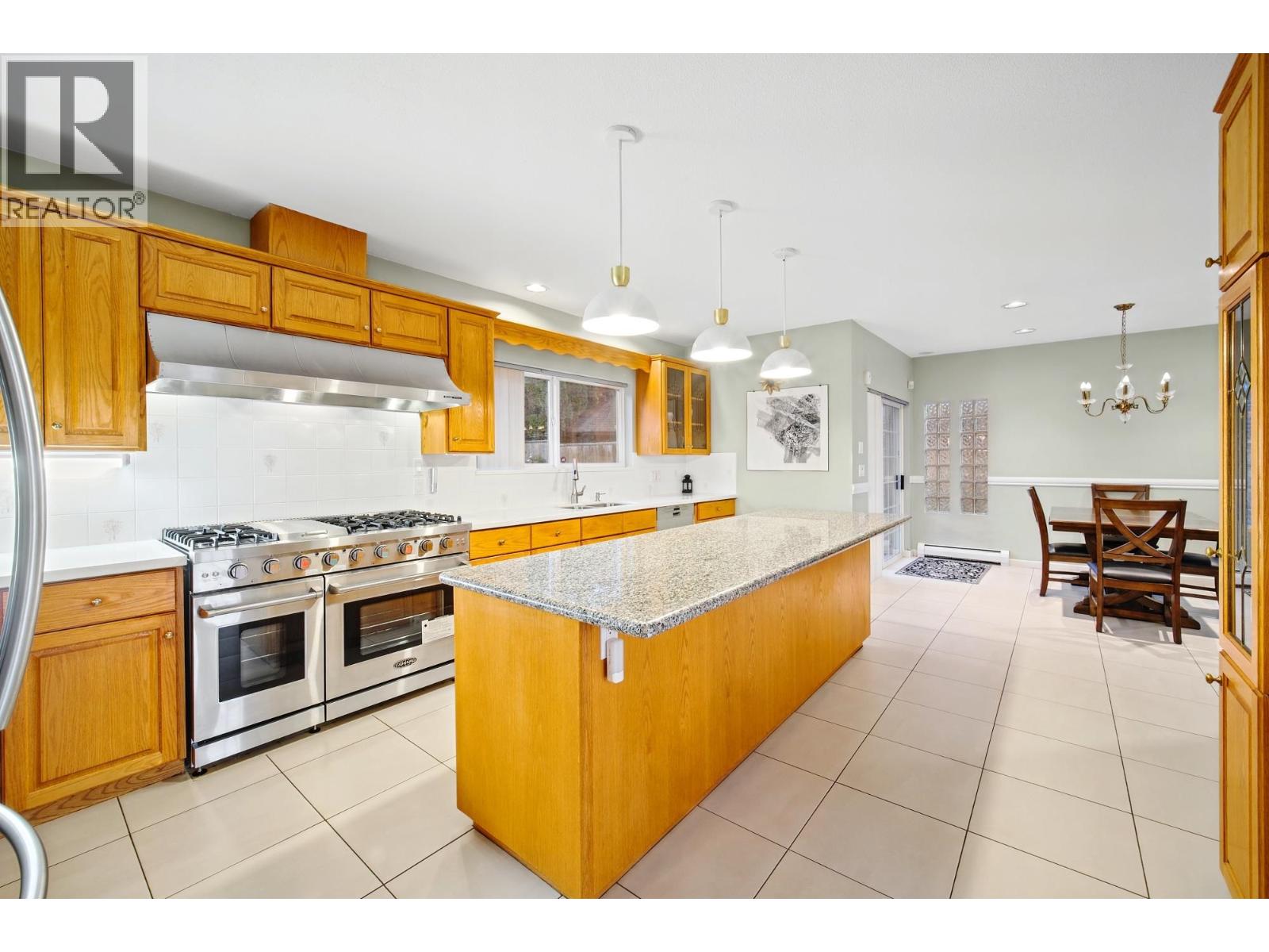 2260 Sicamous Avenue Property Photo 10