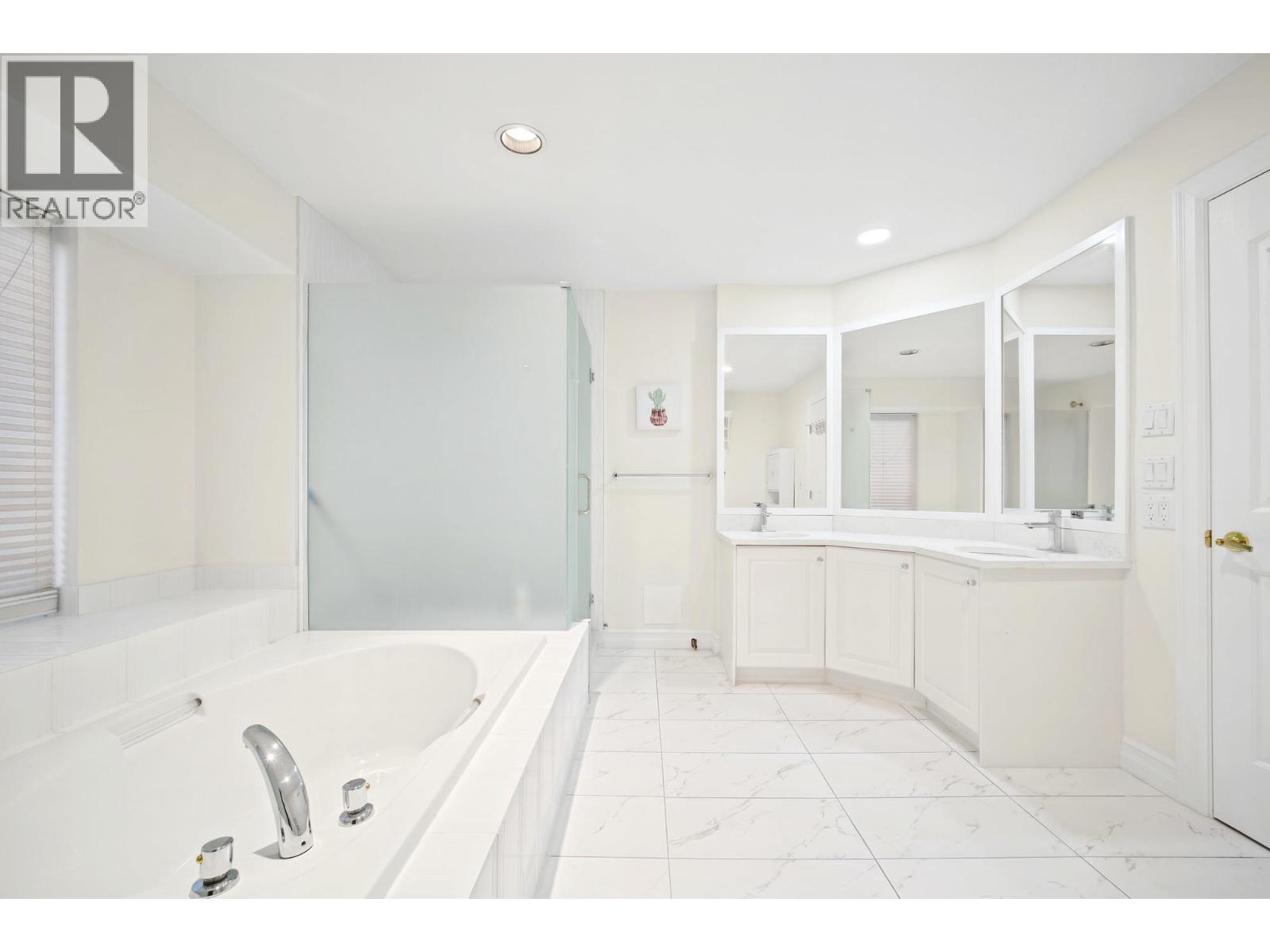 2260 Sicamous Avenue Property Photo 22