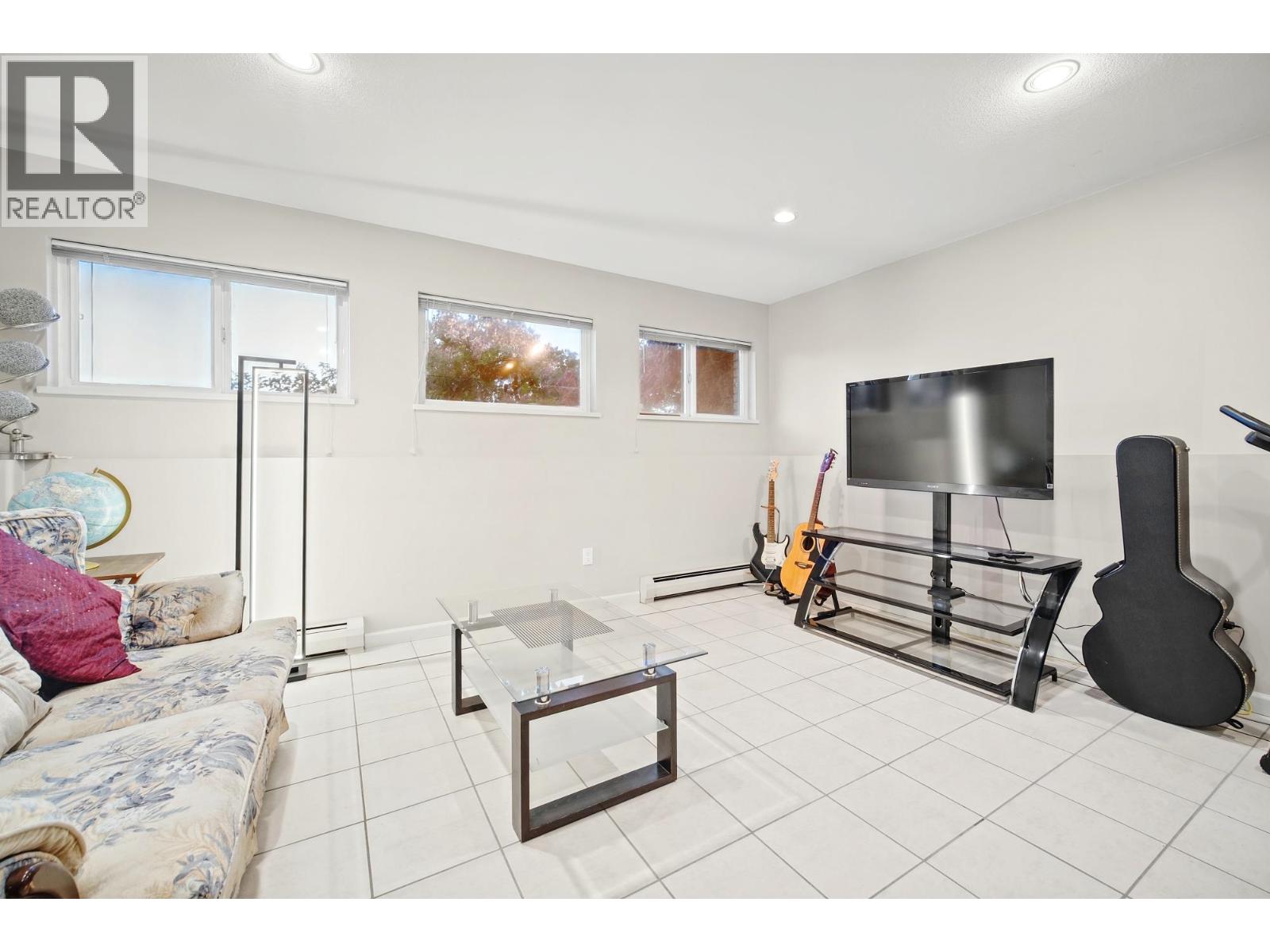 2260 Sicamous Avenue Property Photo 31