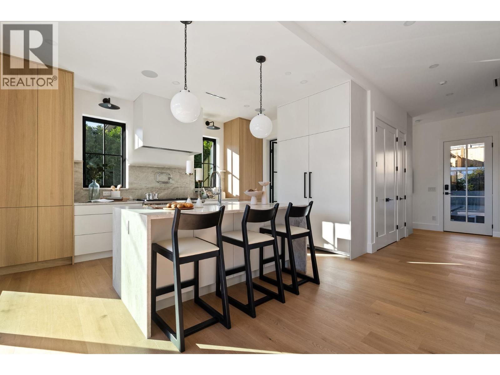 1709 Ottawa Avenue Property Photo 11