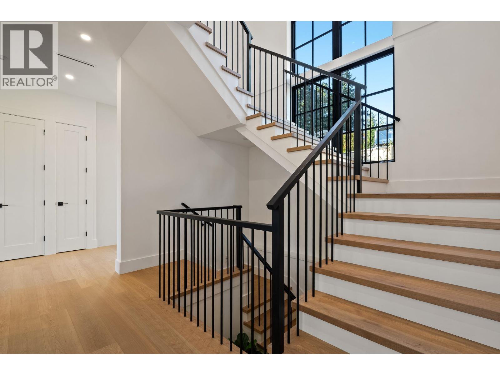 1709 Ottawa Avenue Property Photo 21