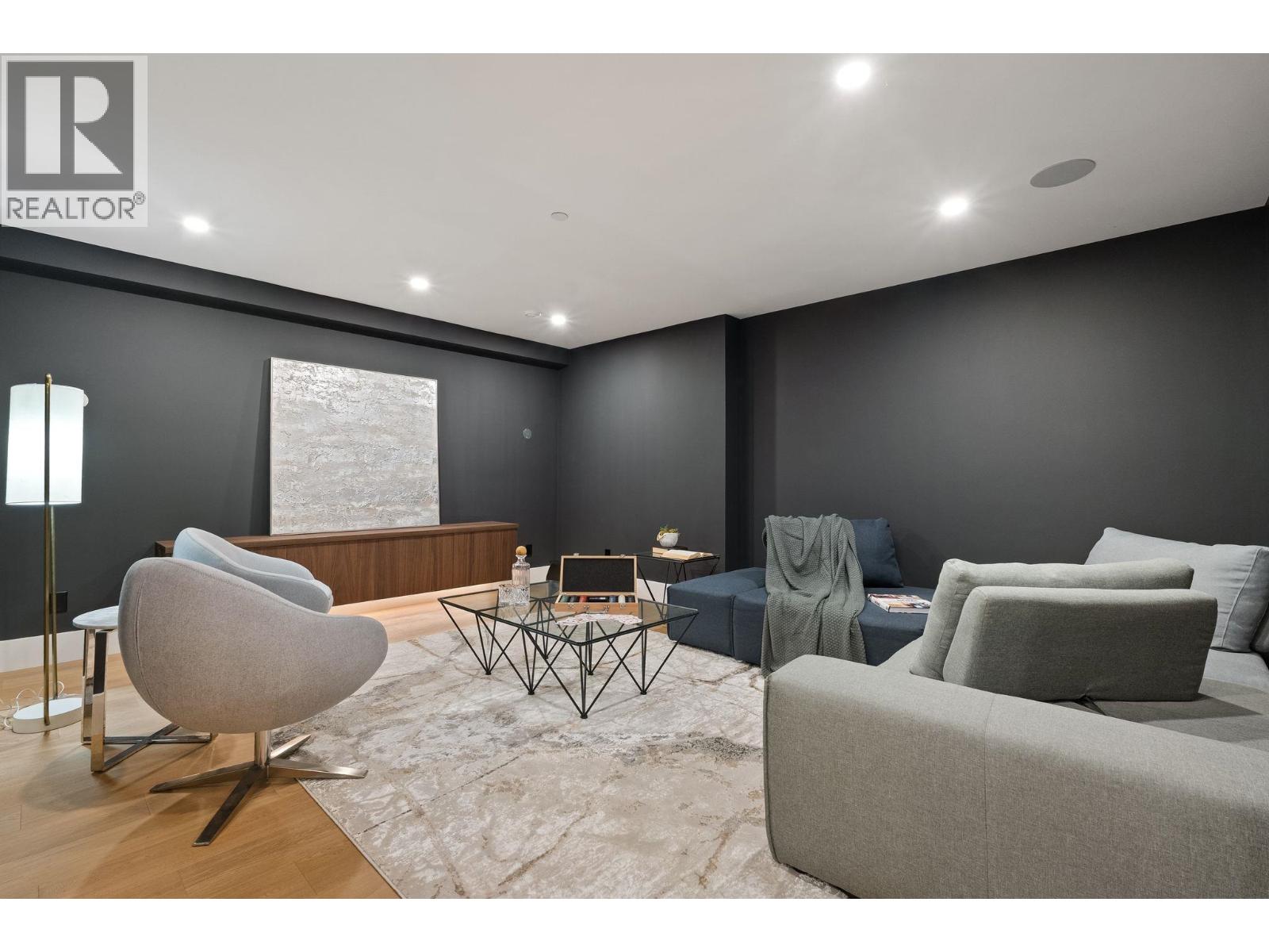1709 Ottawa Avenue Property Photo 37