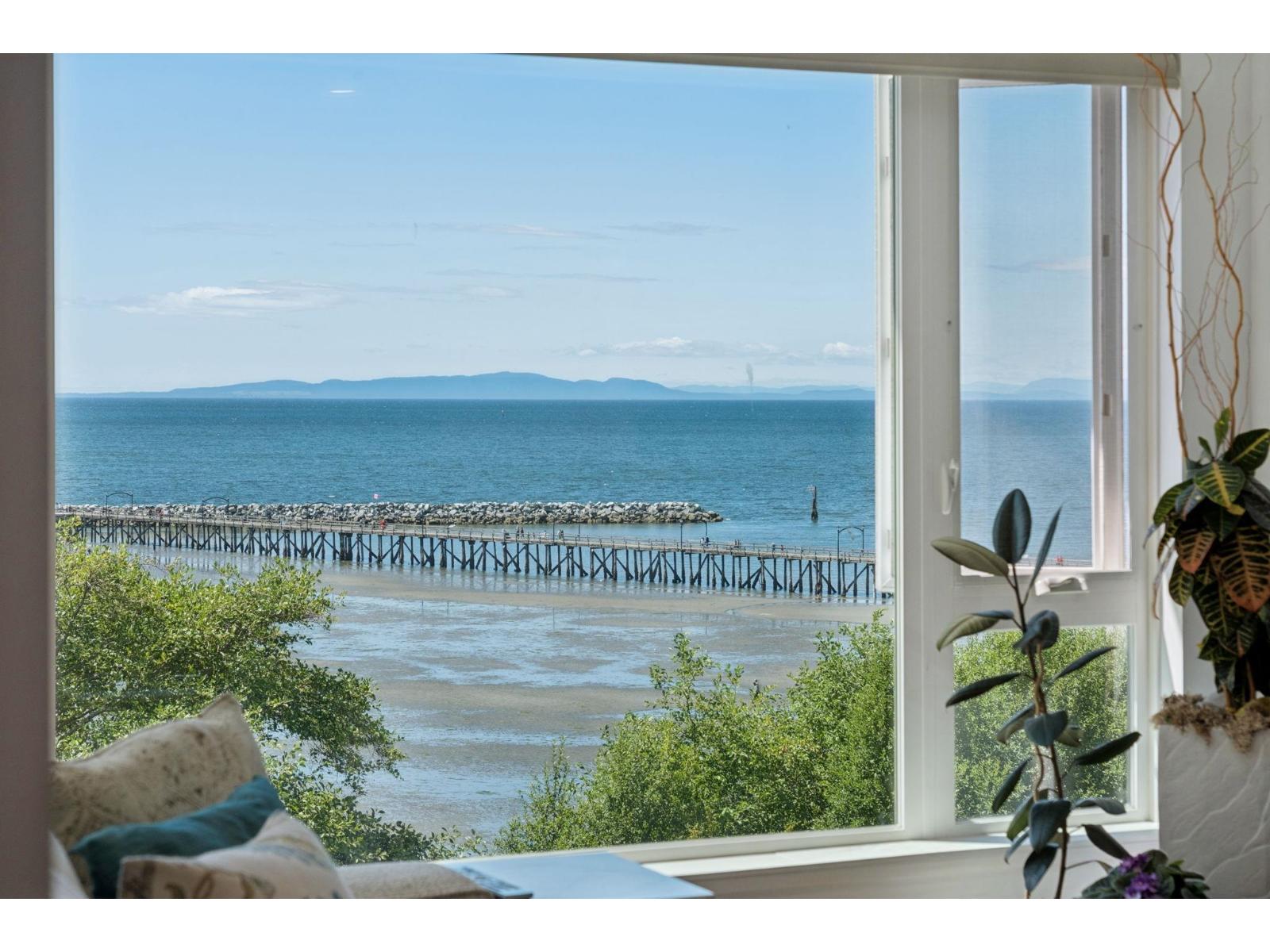 202 15165 Marine Drive Property Photo 13